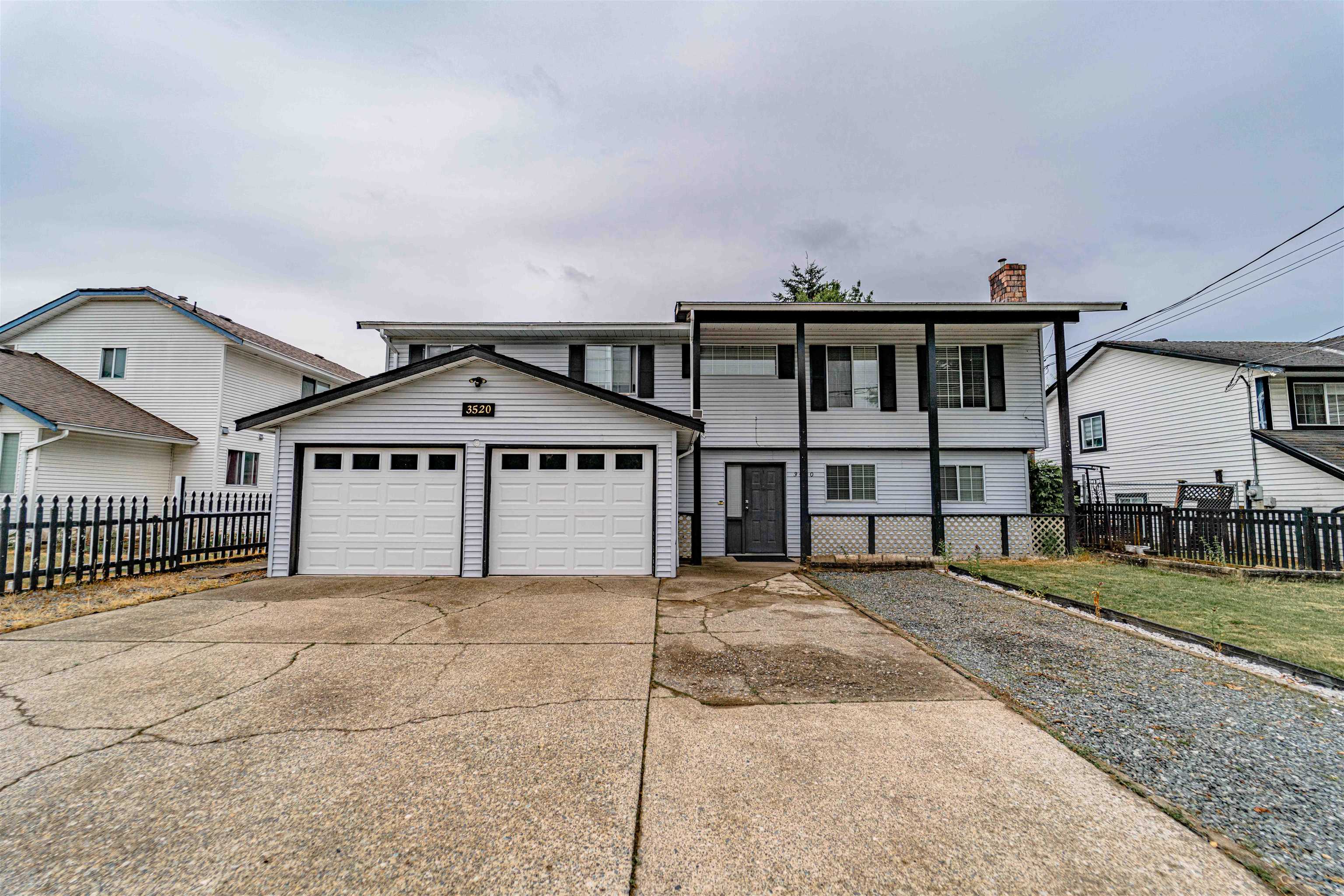 3520 Clearbrook Road, Abbotsford, BC V2T 5B8
