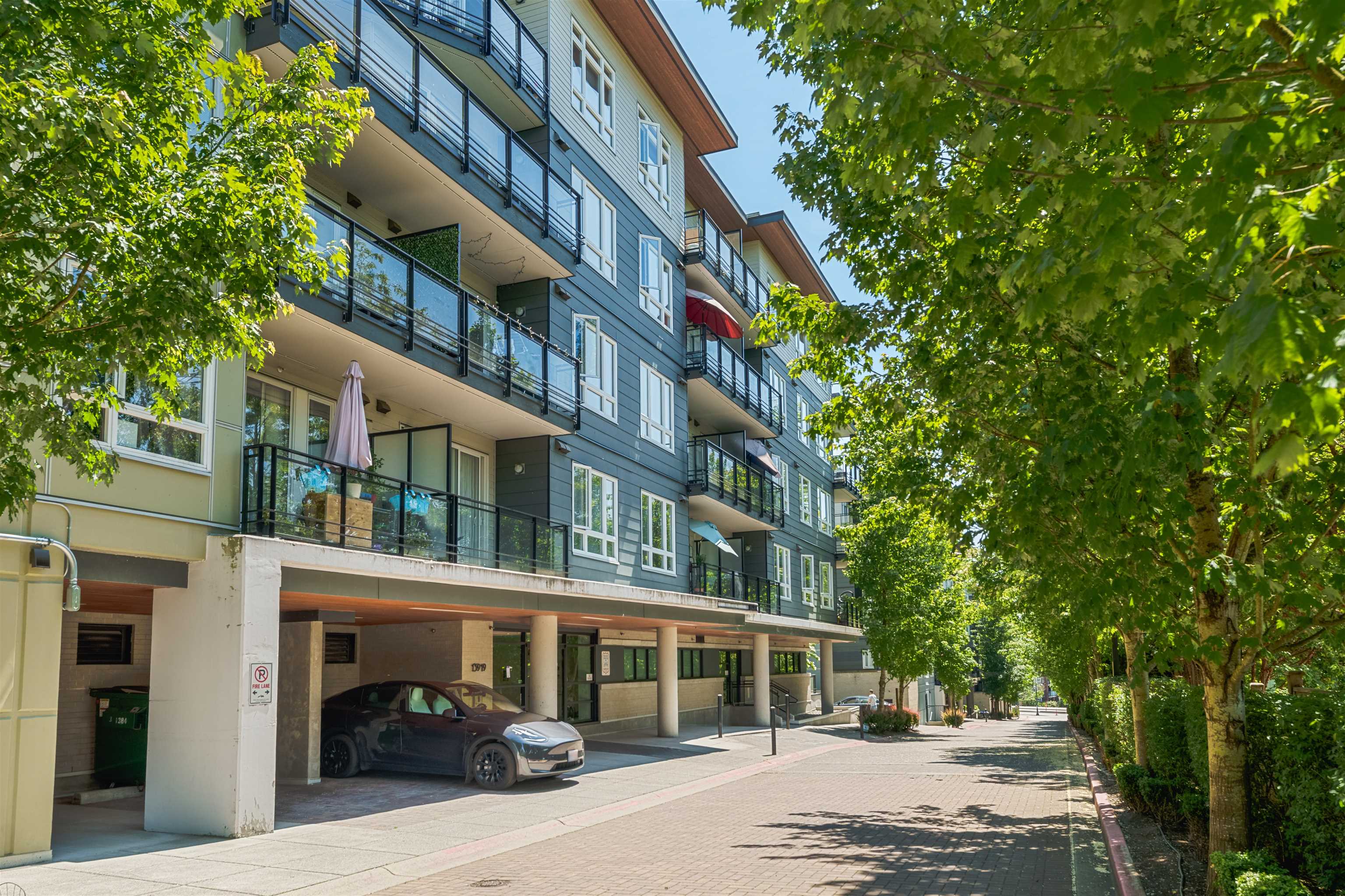 13919 Fraser Highway #410, Surrey, BC V3T 4E6