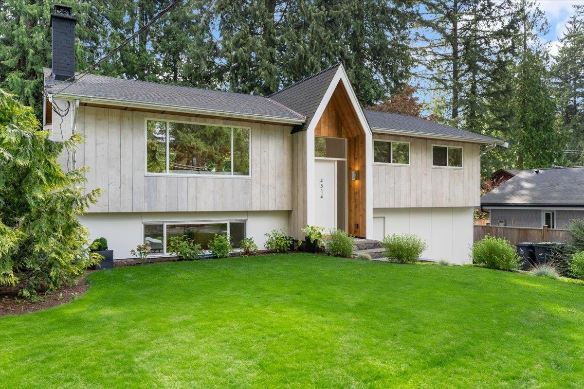 4514 Glenwood Avenue, North Vancouver, BC V7R 4G5