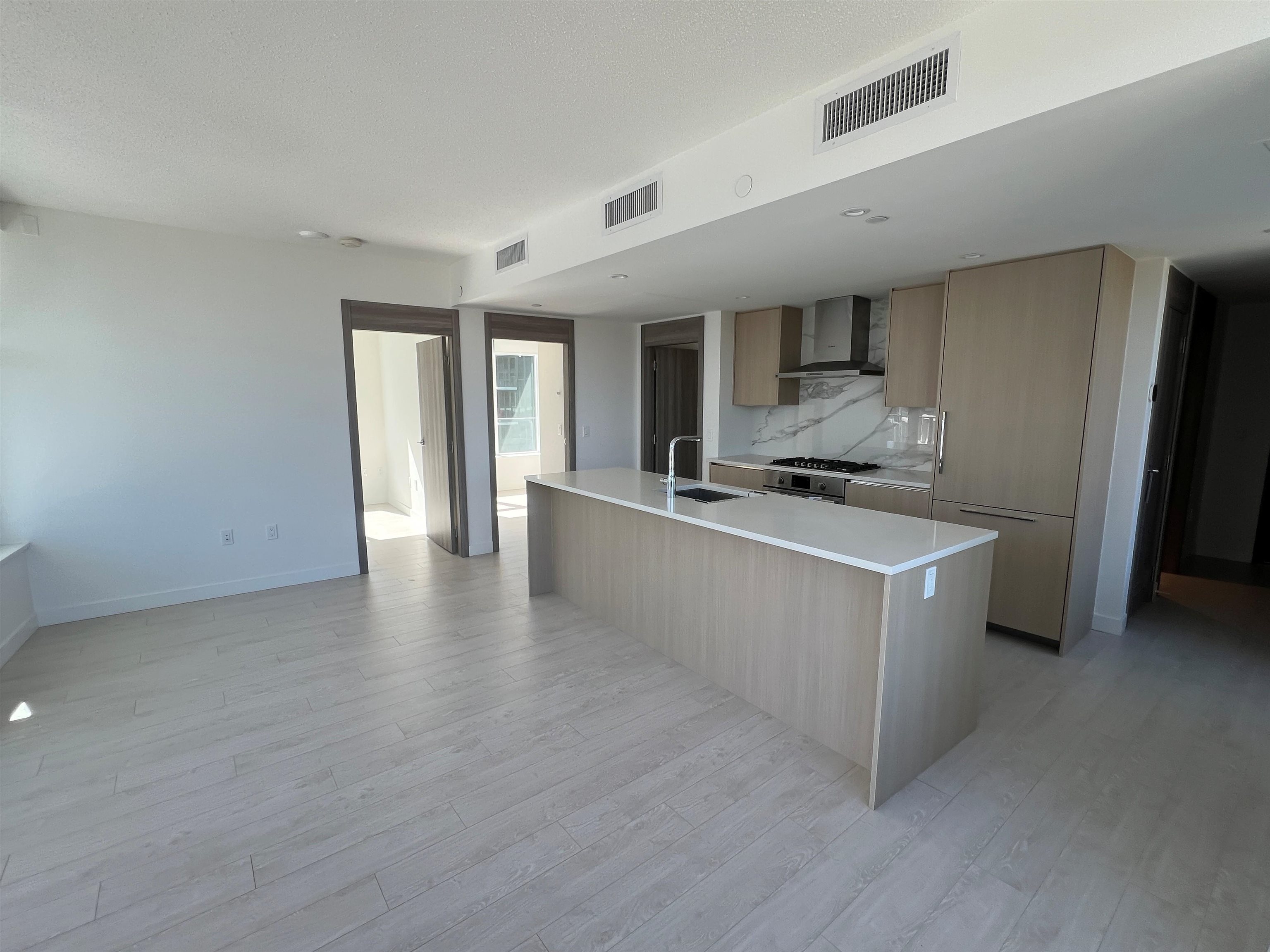 8671 Hazelbridge Way #581, Richmond, BC V6X 1R3