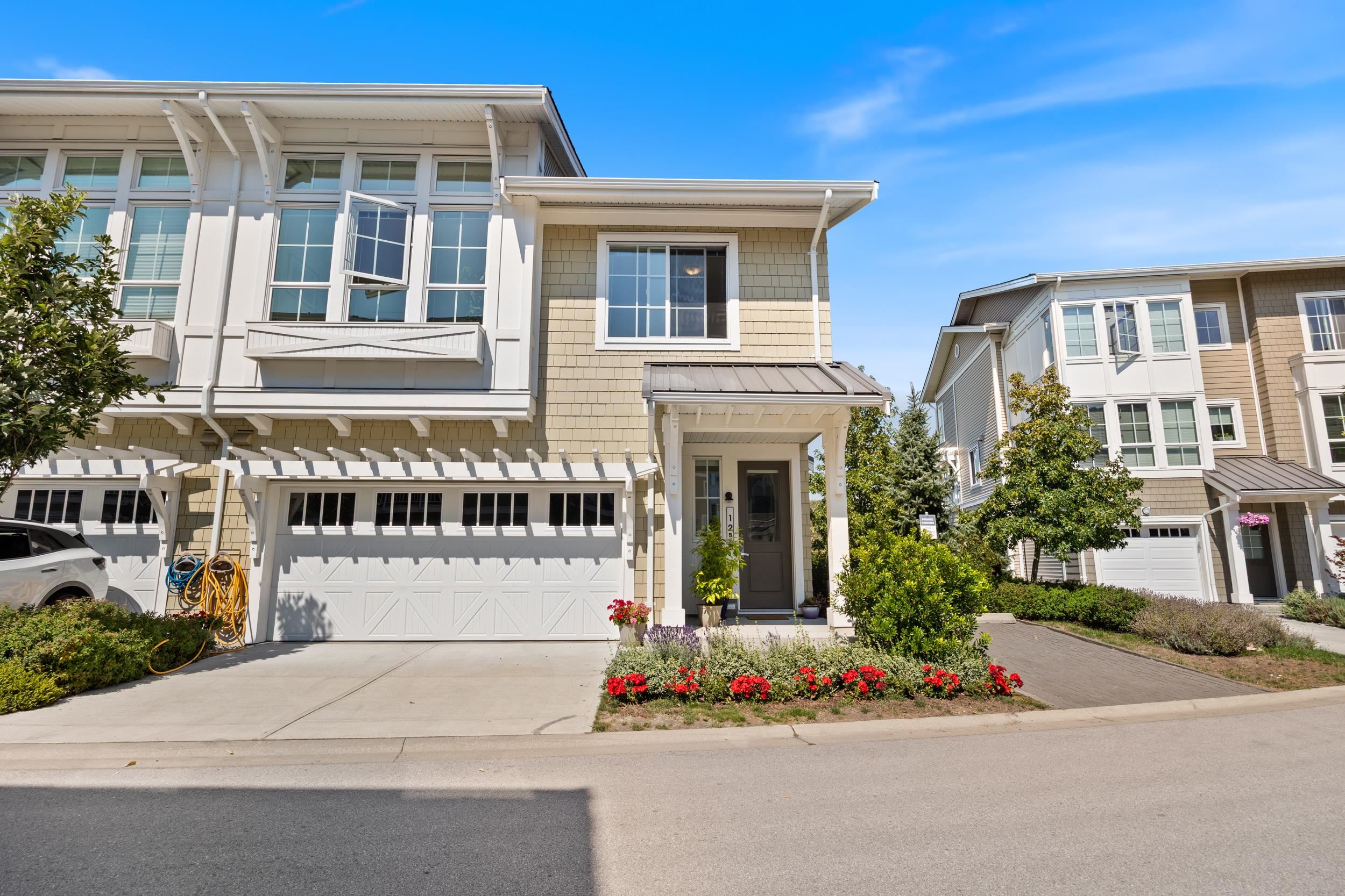 5551 Admiral Wy #12b, Delta, BC V4K 0C3