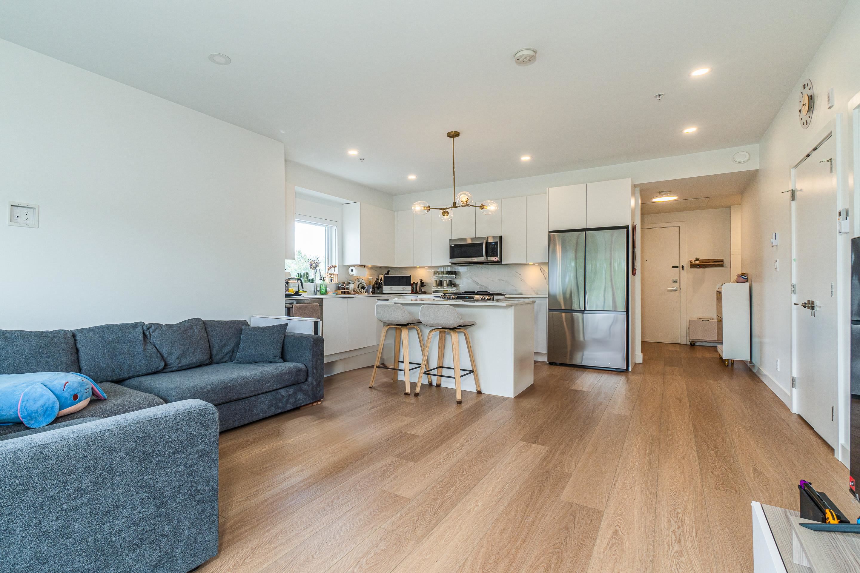 2331 Kelly Ave #501, Port Coquitlam, BC V3C 0T4