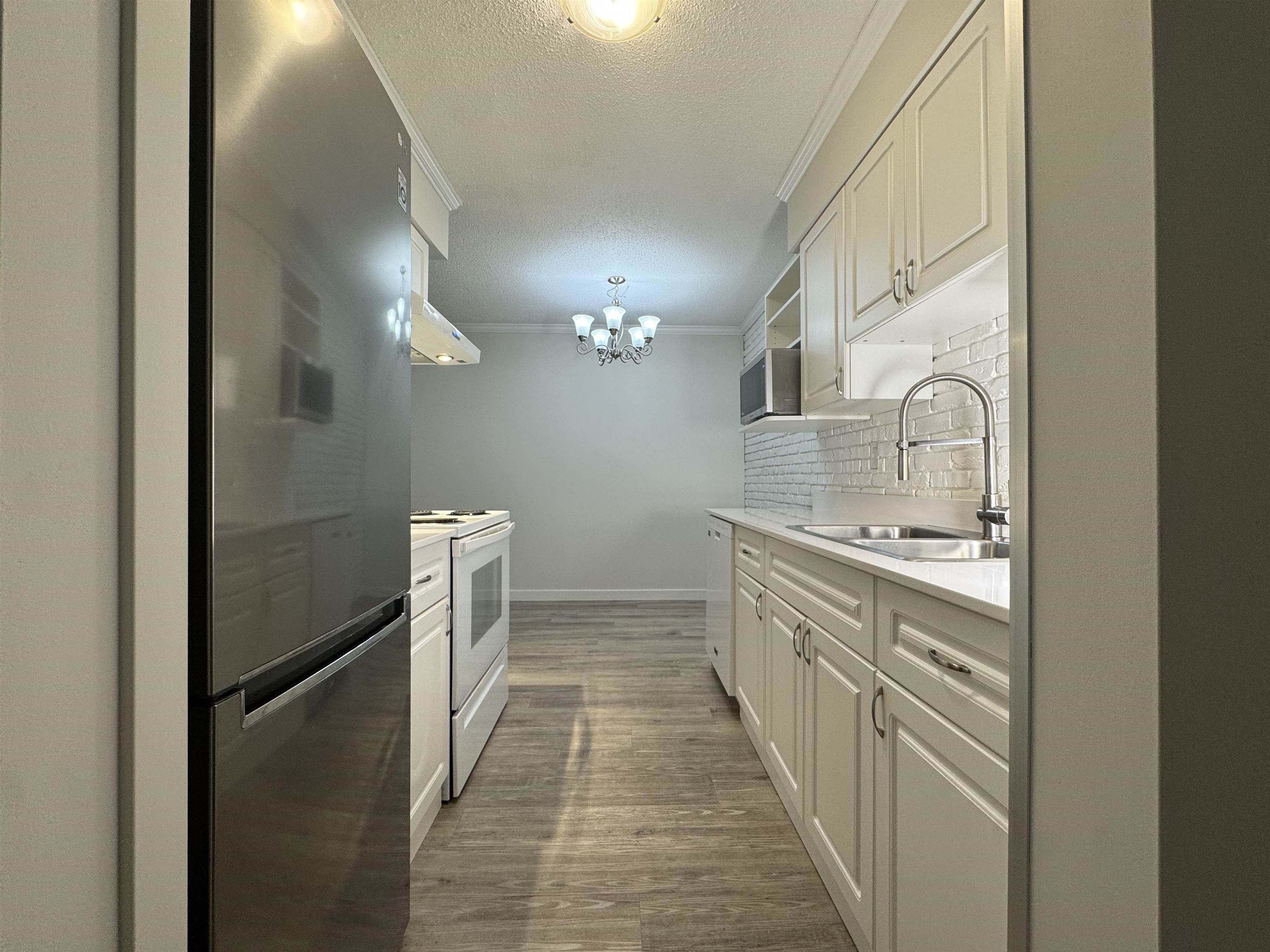 11806 88 Avenue #124, Delta, BC V4C 3C5