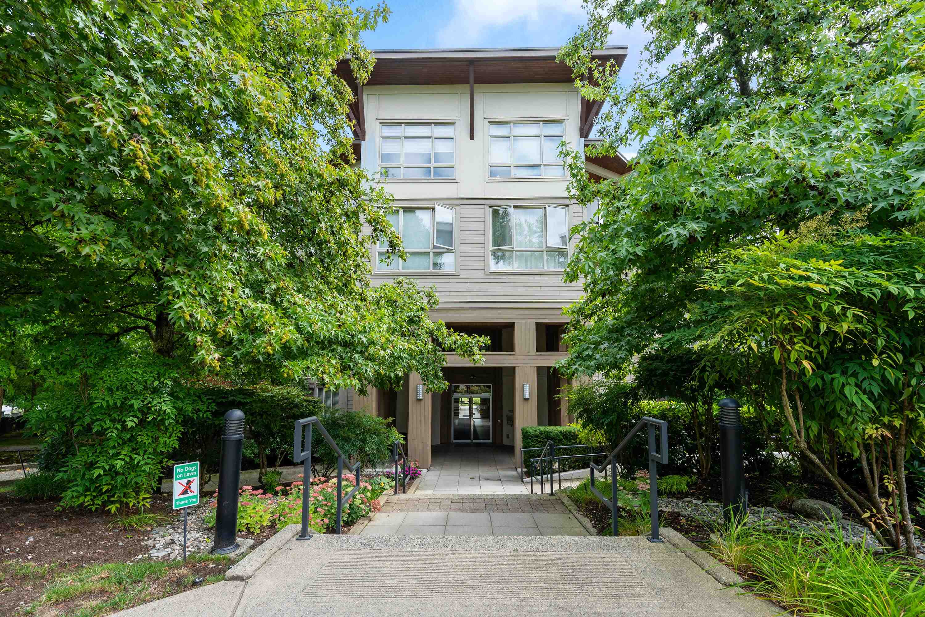 15918 26 Avenue #122, Surrey, BC V3Z 5K3