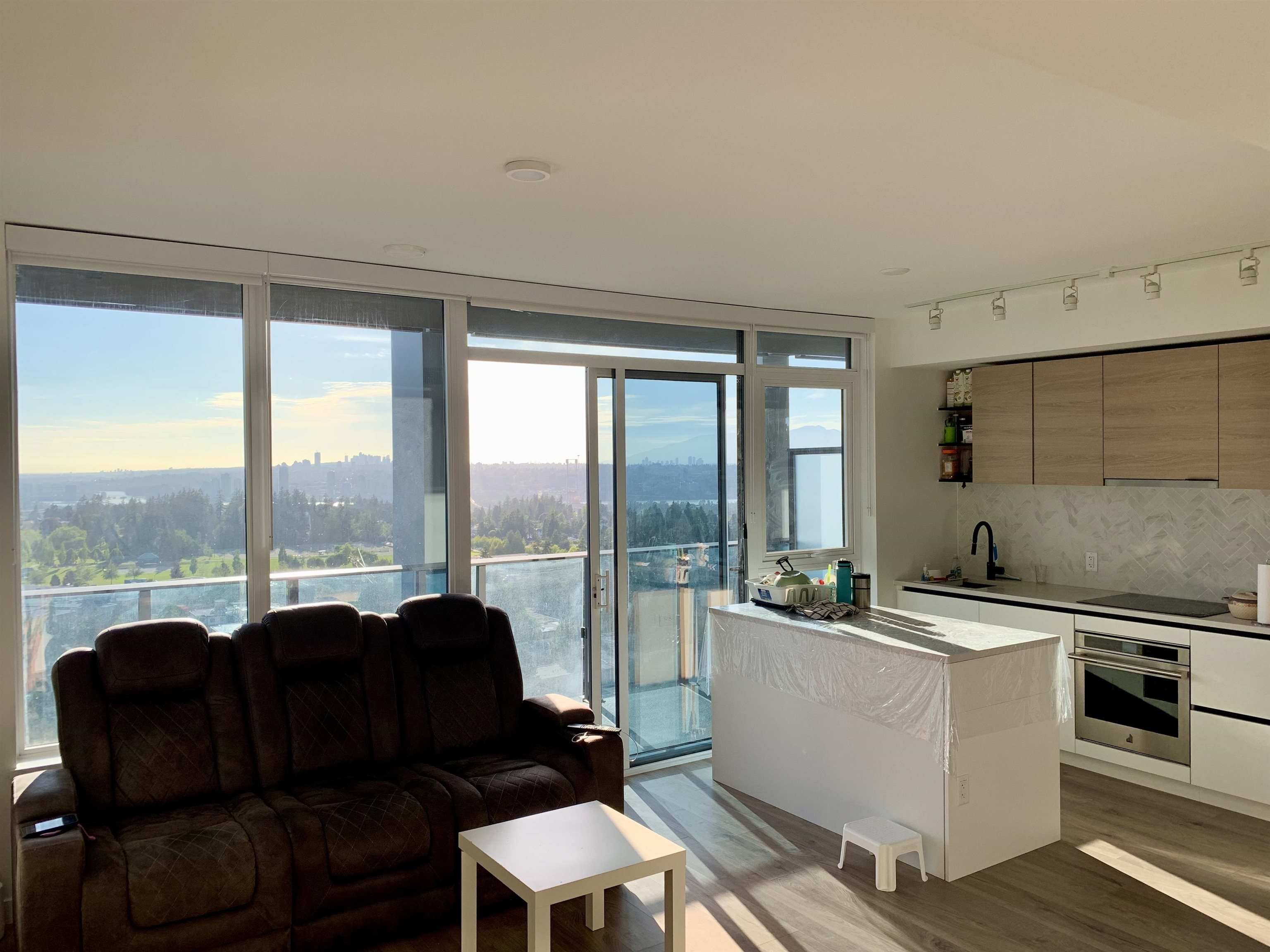 10448 University Dr #2910, Surrey, BC V3T 0S7