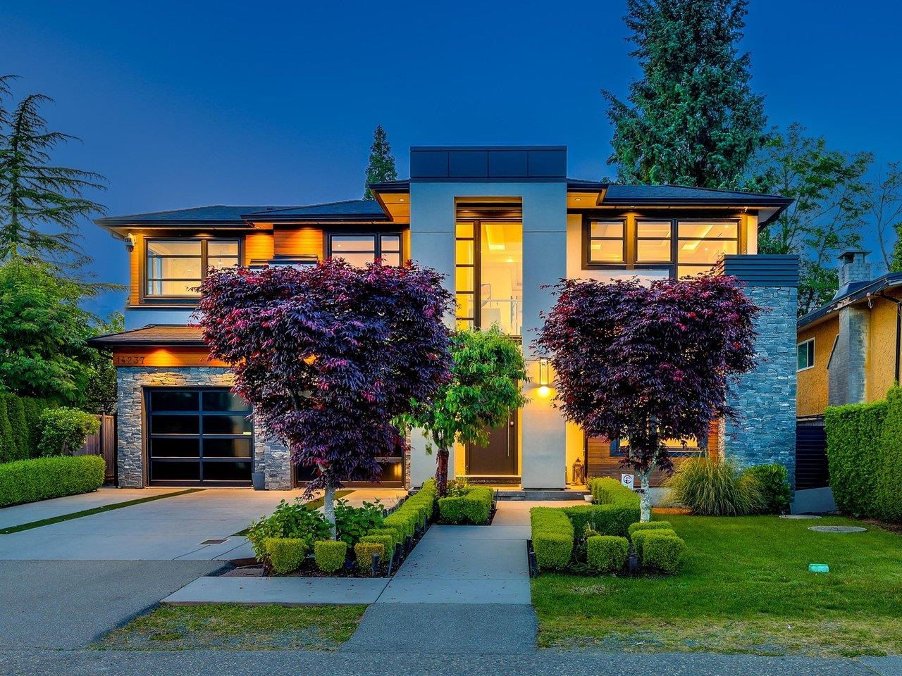 14237 Vine Ave, White Rock, BC V4B 2S9