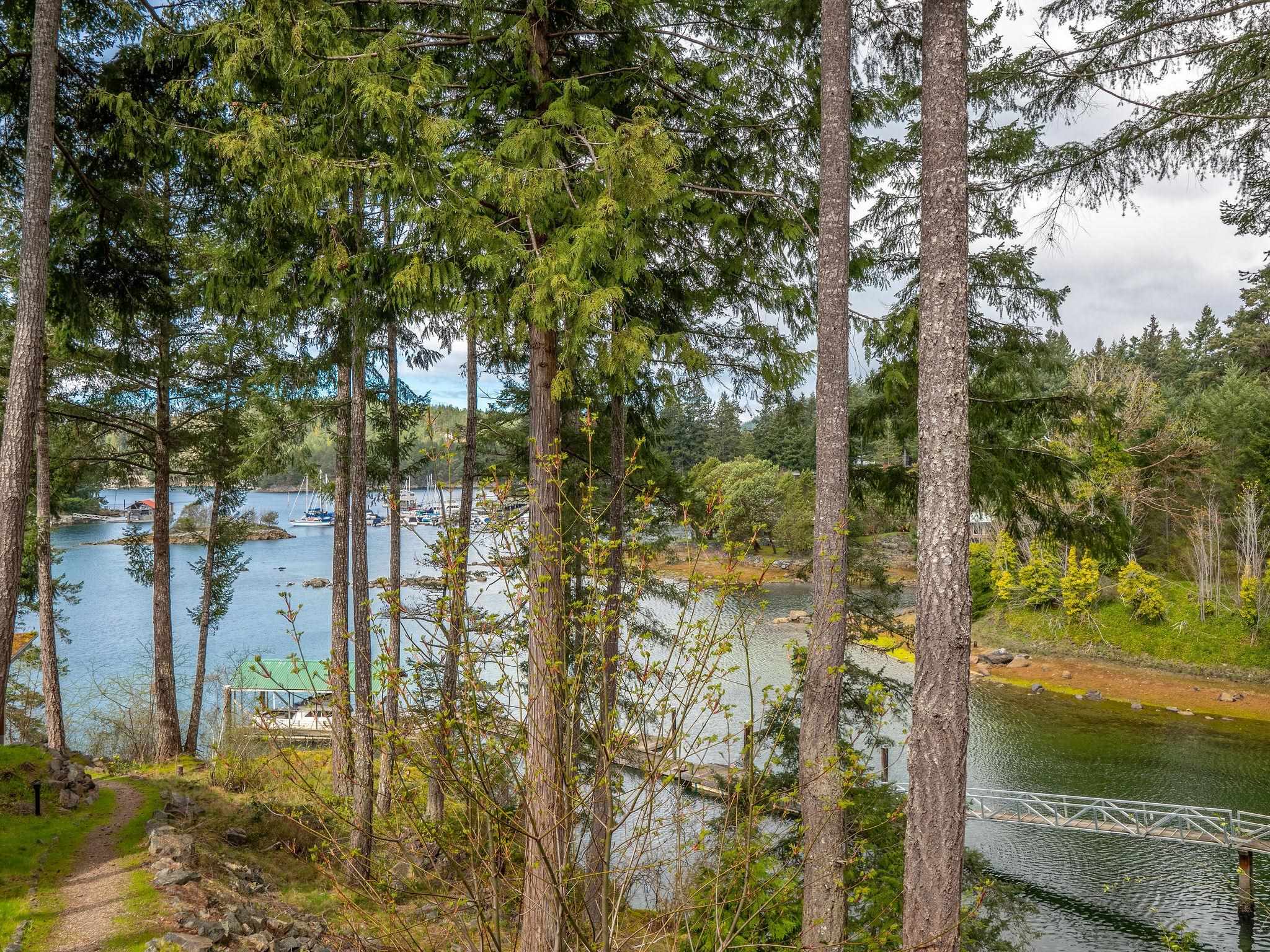 12849 Lagoon Rd #26b Rd, Madeira Park, BC V0N 2H0