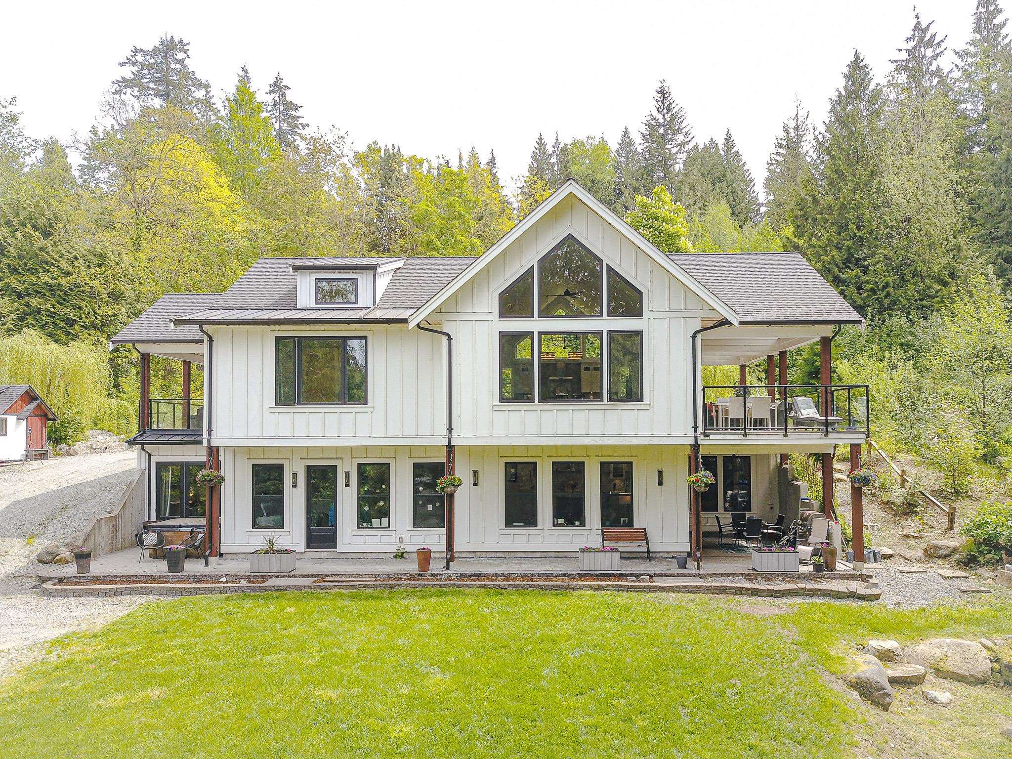 269 Street, Maple Ridge, BC V2W 1N8