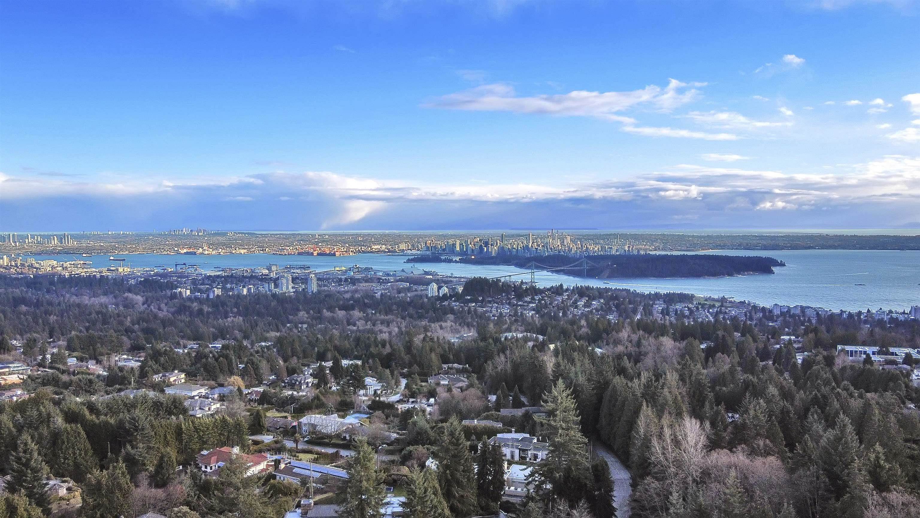 1135 Groveland Court, West Vancouver, BC V7S 1Z7