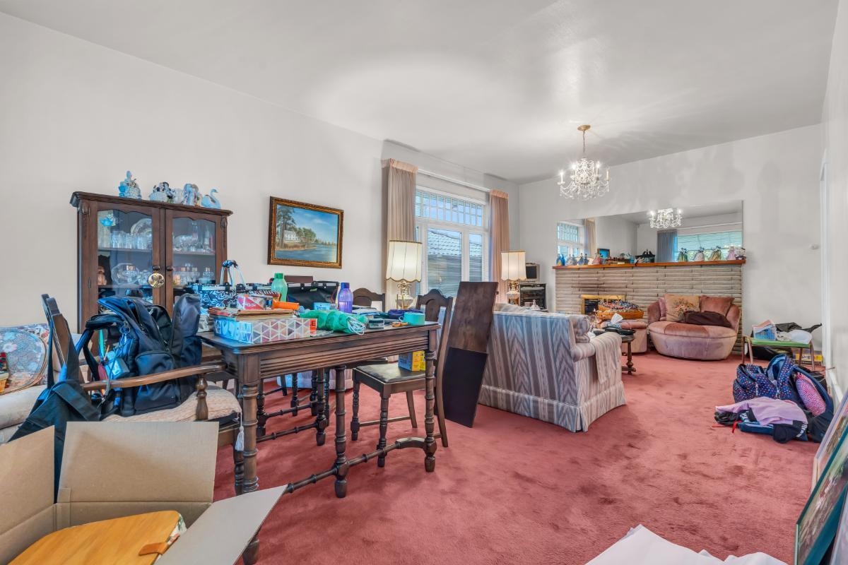 45th Avenue, Vancouver, BC V6M 2H8