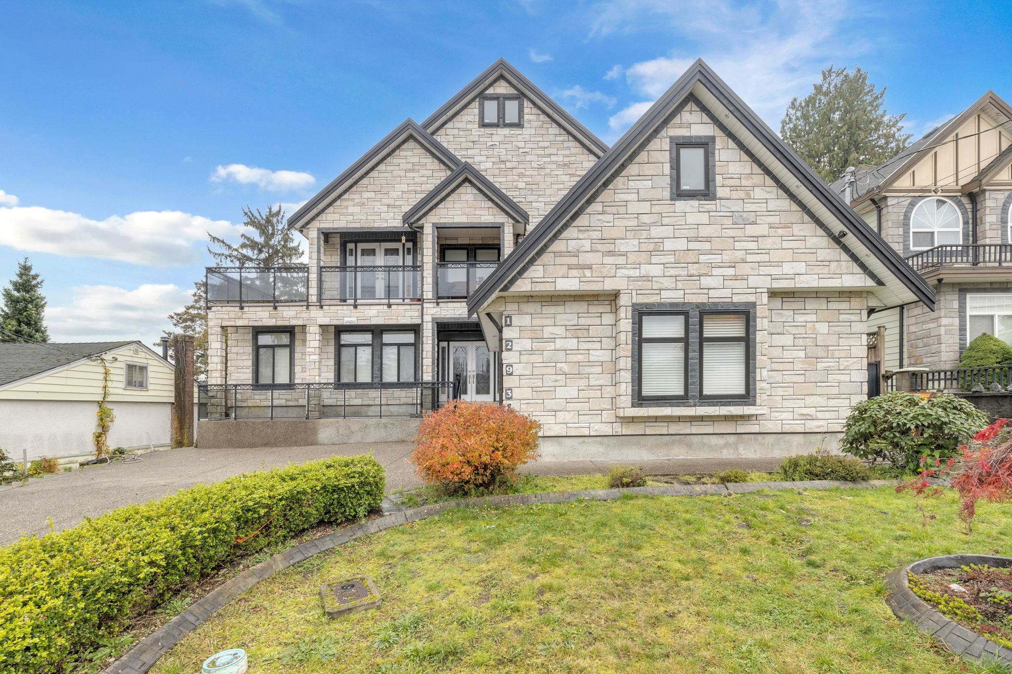 107 Avenue, Surrey, BC V3T 2E9