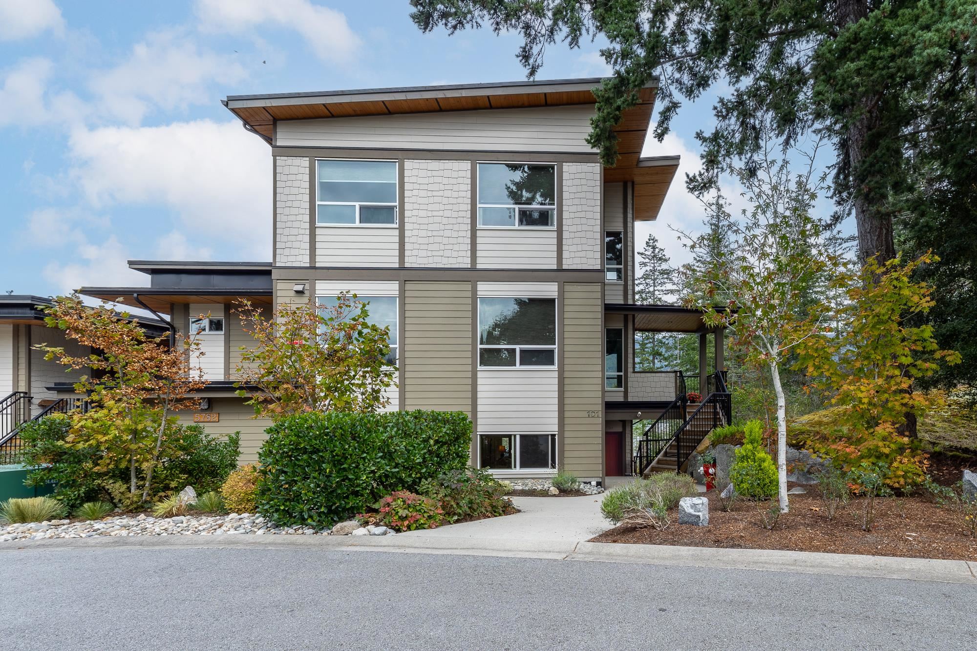 5782 Marine Way #101, Sechelt, BC V0N 3A6