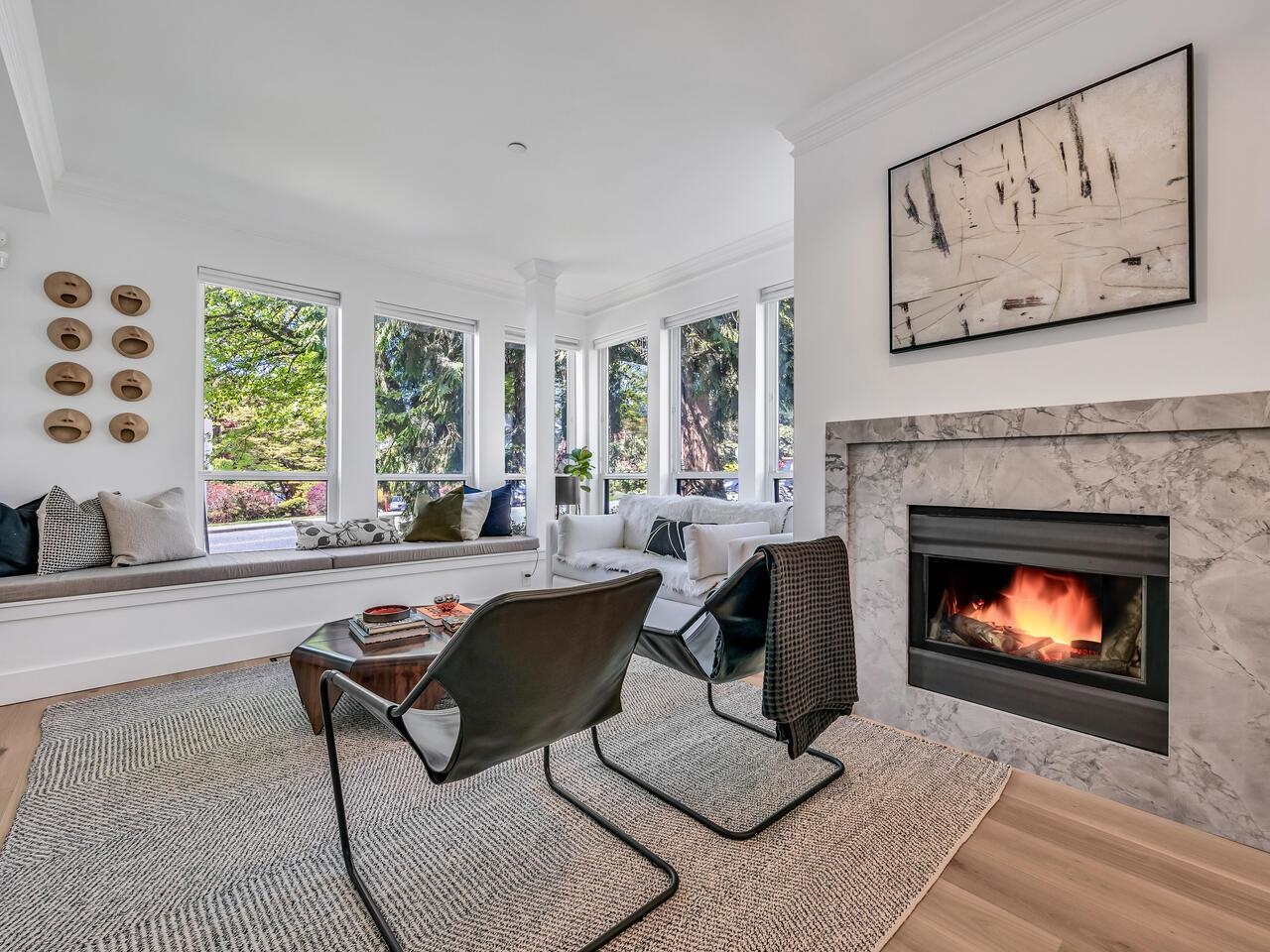 1664 St Georges Ave, North Vancouver, BC V7L 3J7
