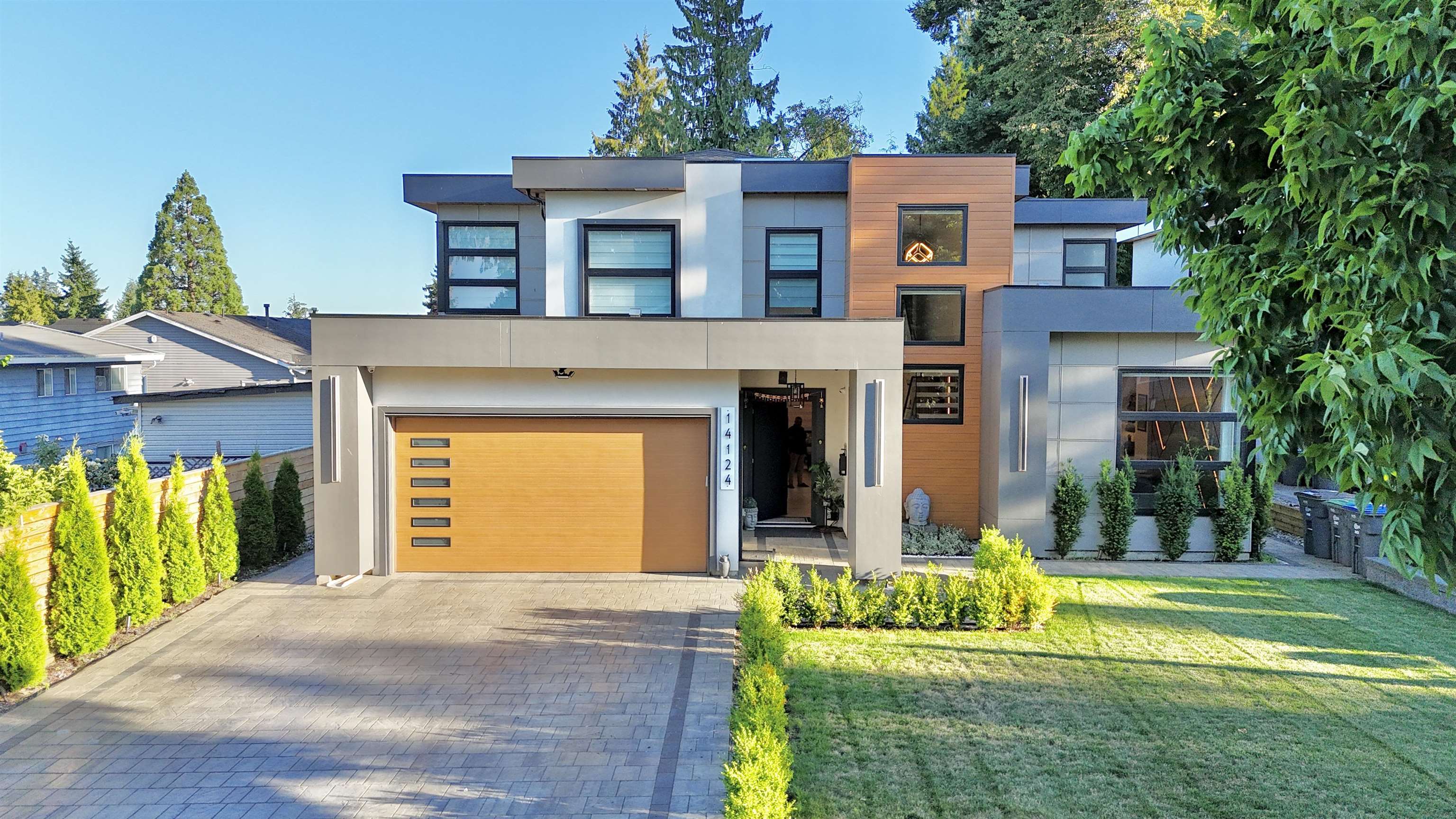71 Avenue, Surrey, BC V3W 5V3