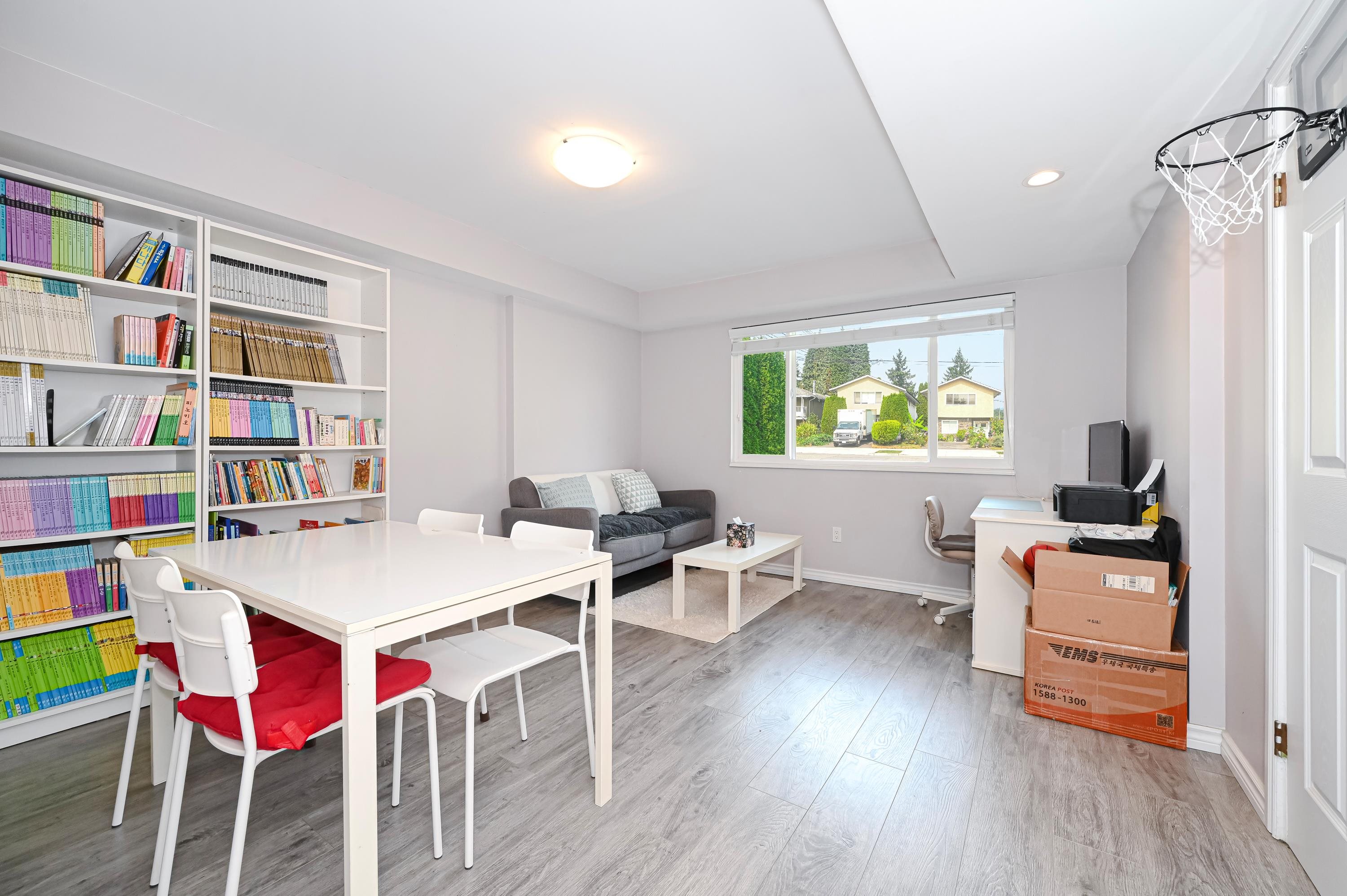 1818 Fraser Avenue, Port Coquitlam, BC V3B 1N1