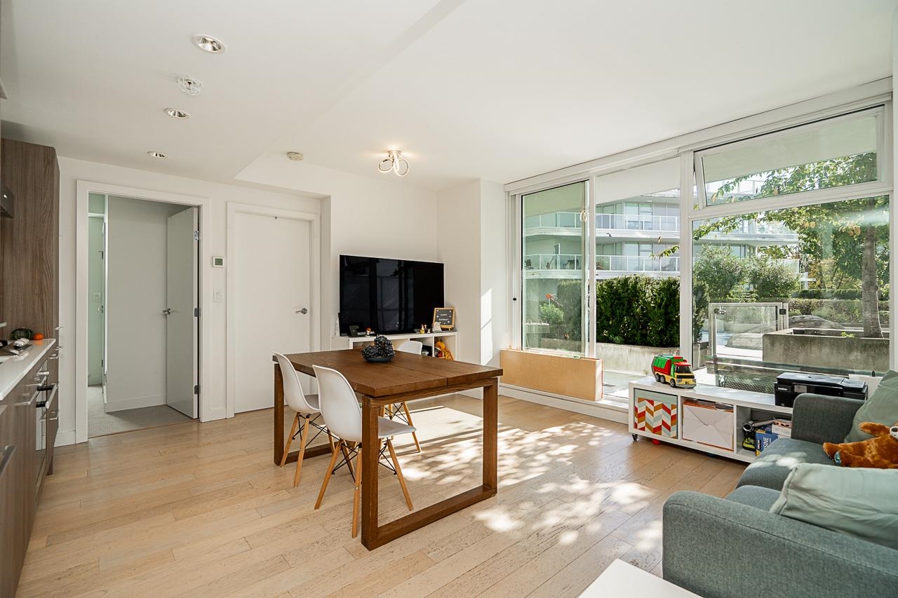 4638 Gladstone Street #301, Vancouver, BC V5N 0G5