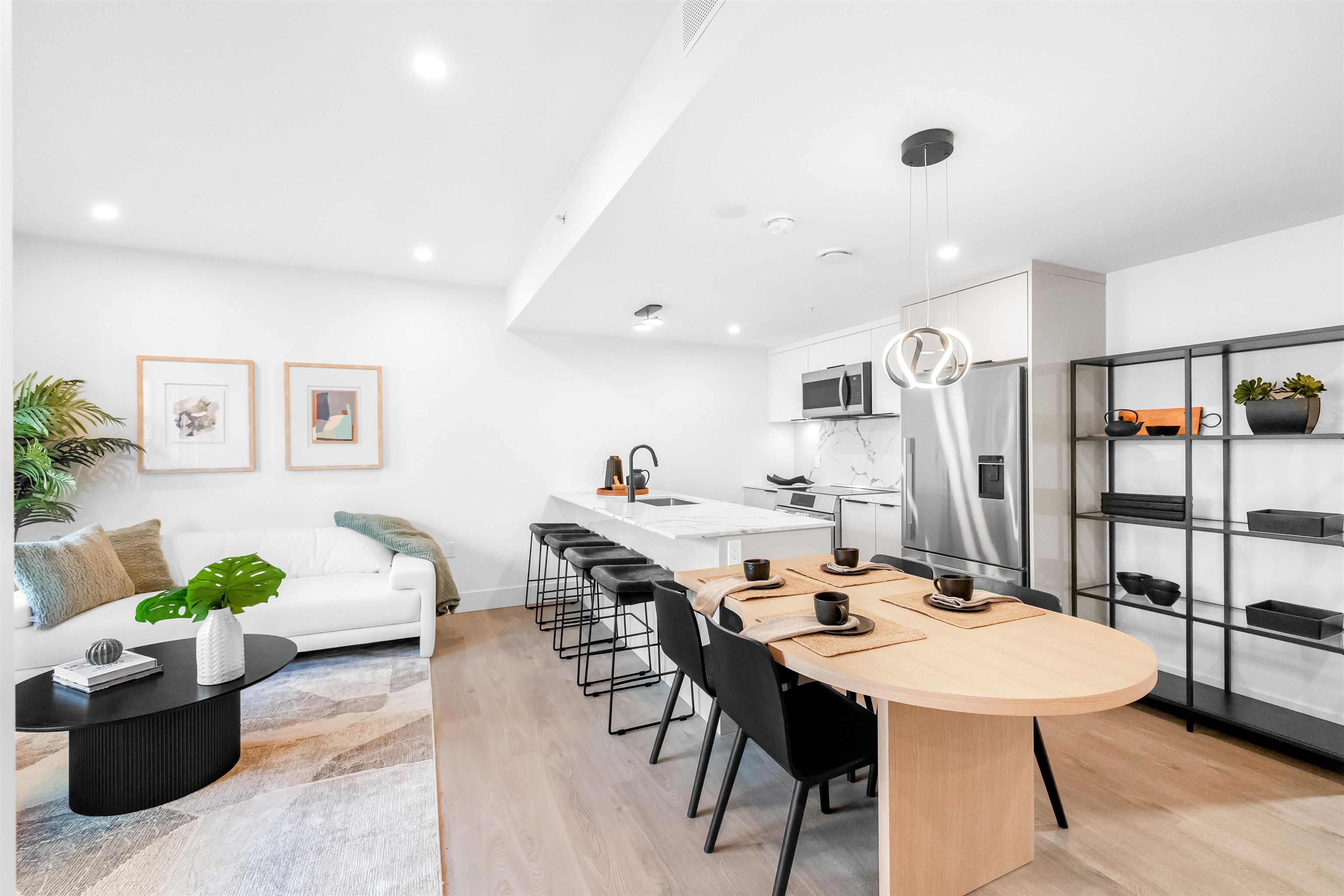 2069 East 1st Avenue, Vancouver, BC V5N 1B6