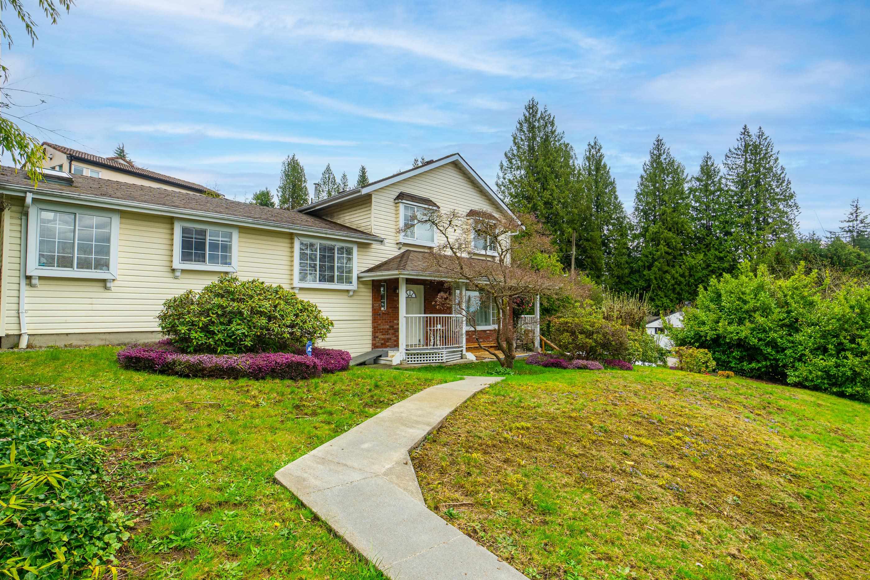 100 East Kensington Road, North Vancouver, BC V7N 1P1