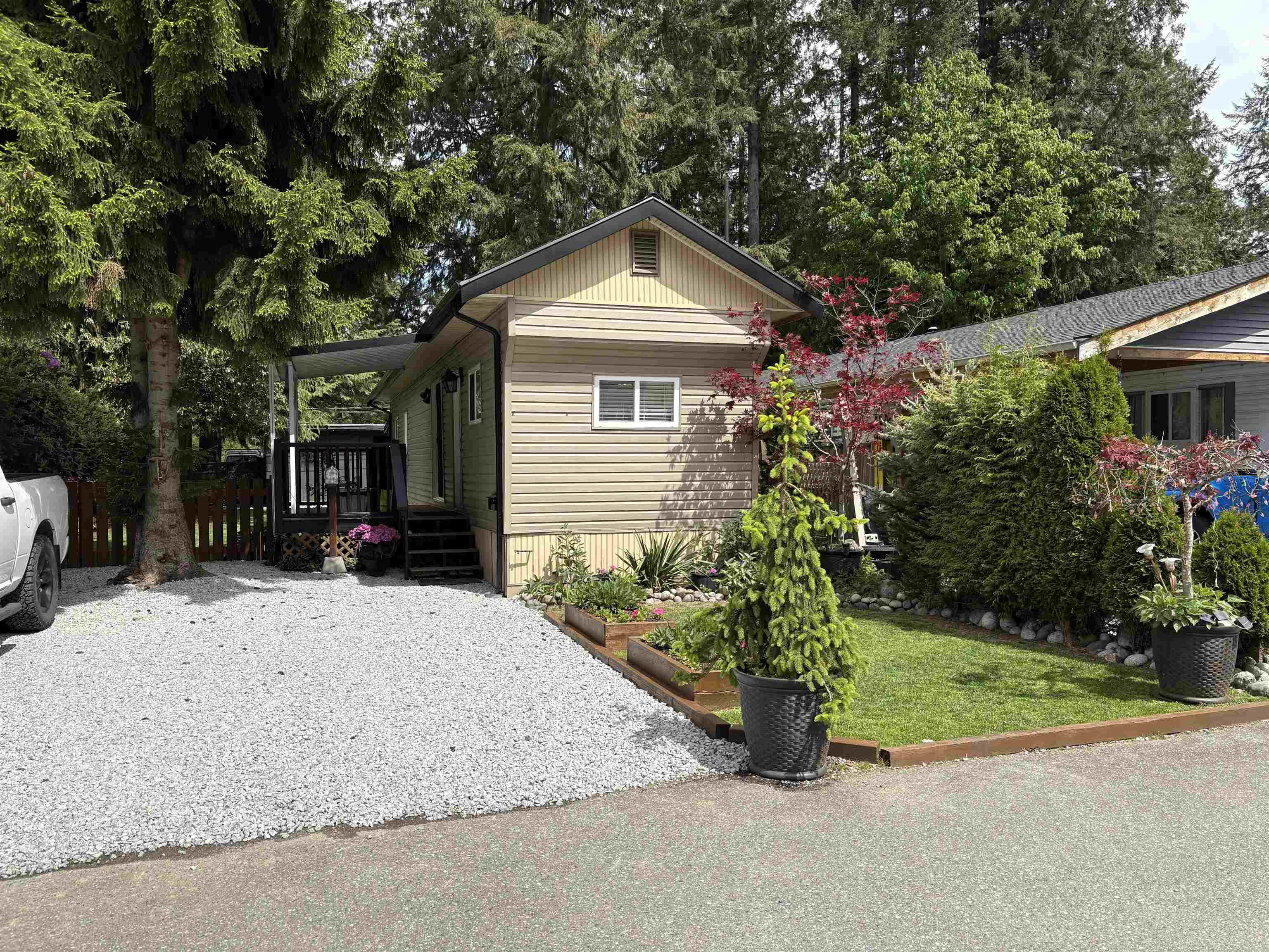 23325 Calvin Crescent #33, Maple Ridge, BC V2X 2S3