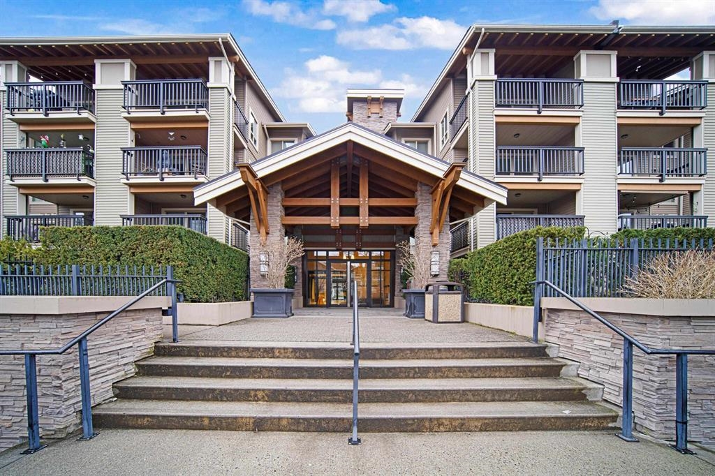 21009 56 Avenue #102, Langley, BC V3A 0C9