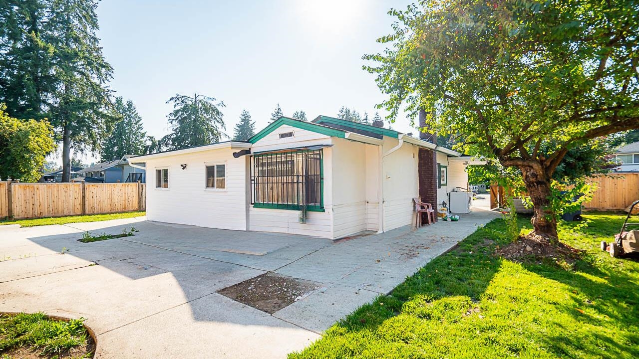 127b Street, Surrey, BC V3V 5M3