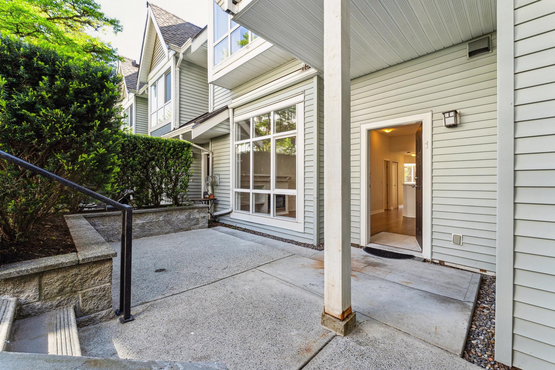 995 Lynn Valley Road #1, North Vancouver, BC V7J 1Z6