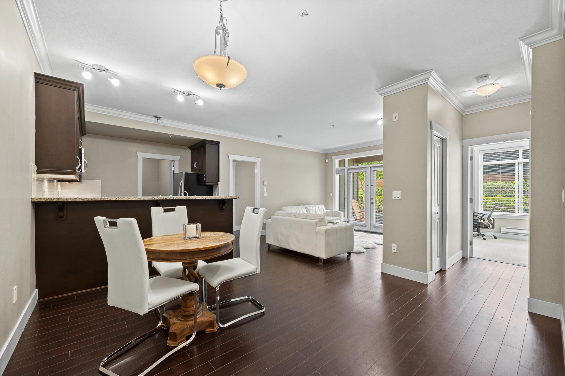 15368 17a Avenue #103, Surrey, BC V4A 1V3