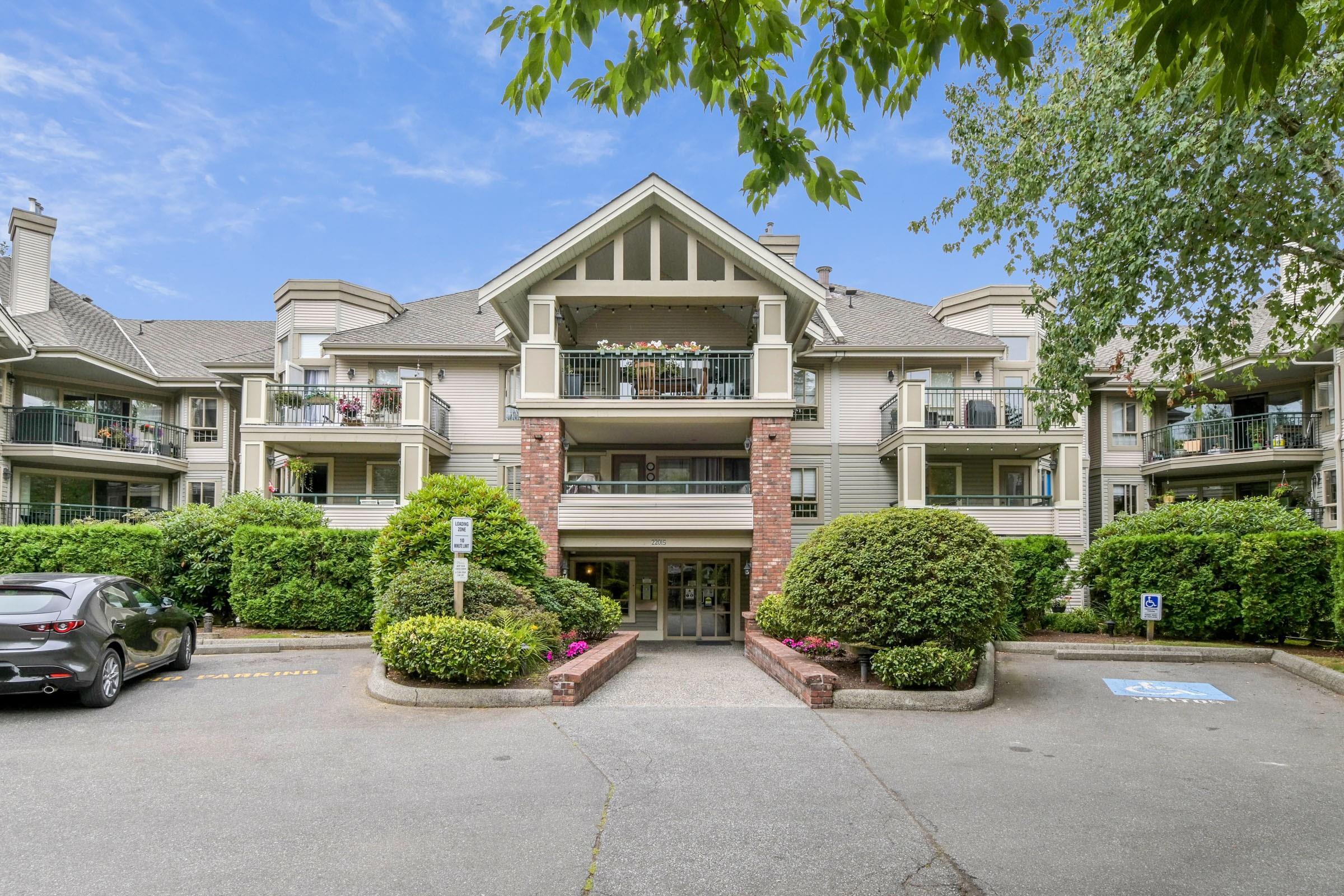 22015 48 Avenue #107, Langley, BC V3A 8L3