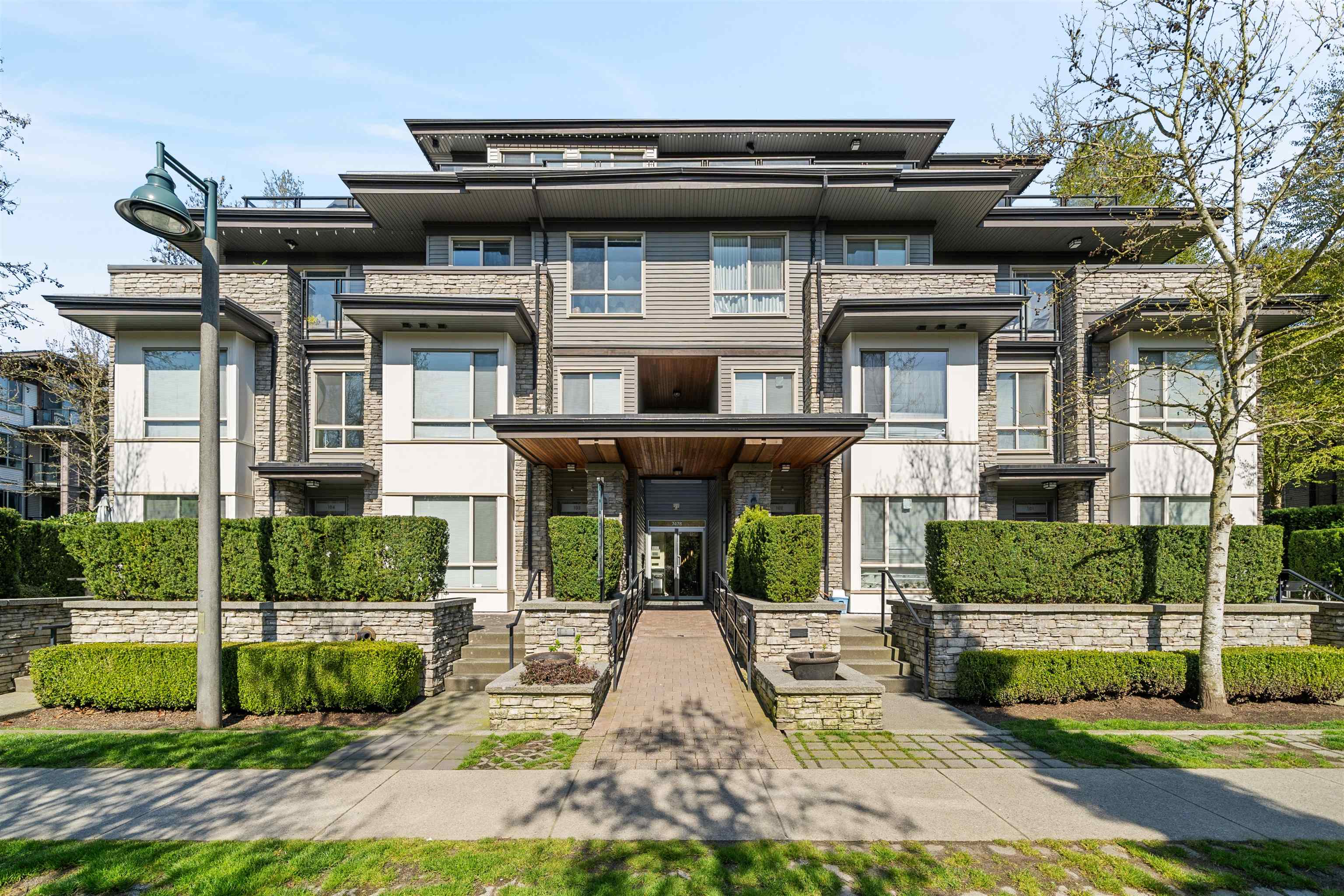 7478 Byrnepark Walk #212, Burnaby, BC V3N 0B5