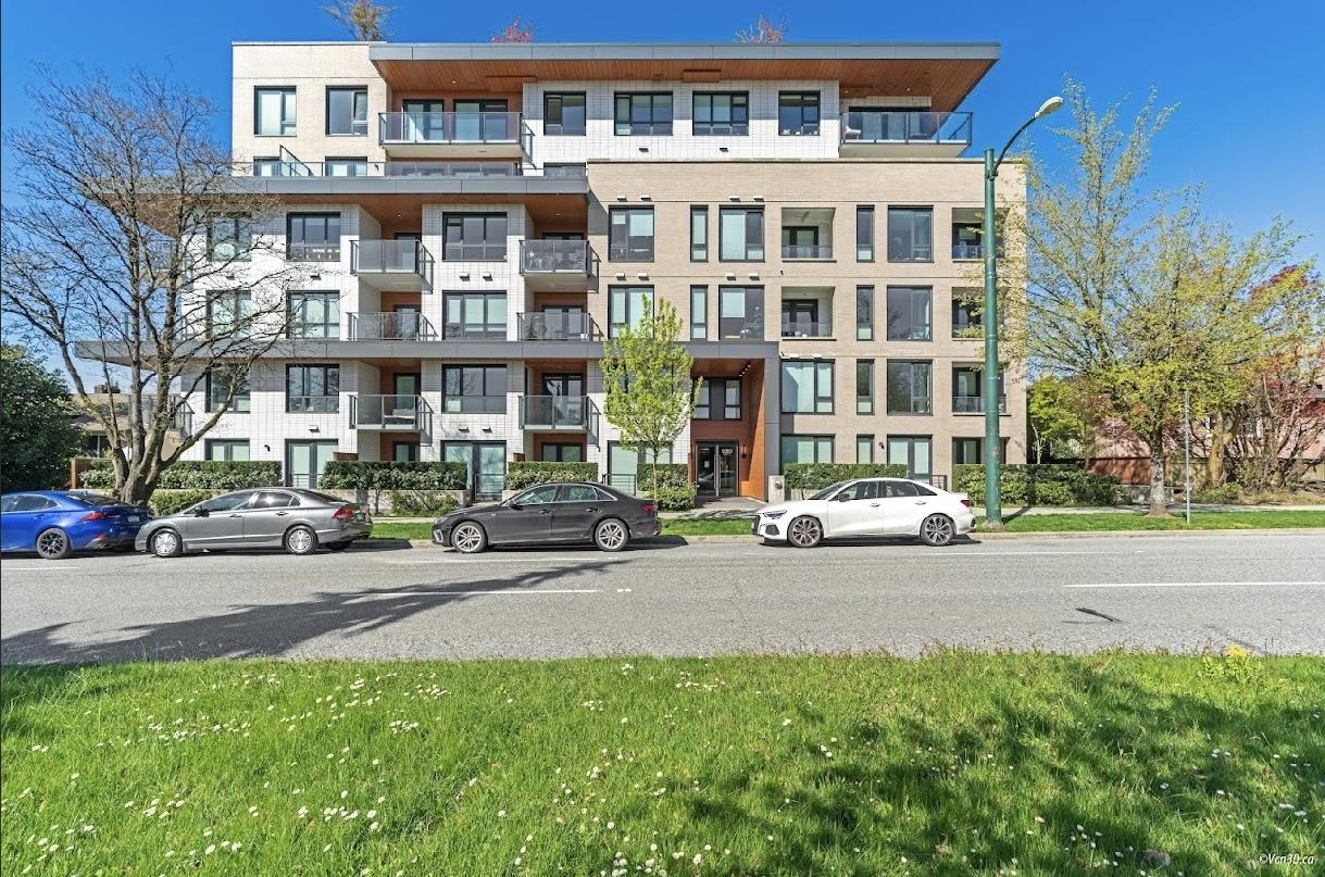 5383 Cambie Street #201, Vancouver, BC V5Z 2Z9