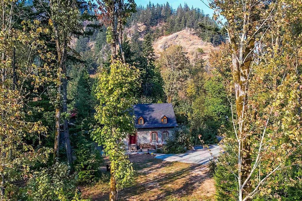 20738 Landstrom Road, Hope, BC V0X 1L3