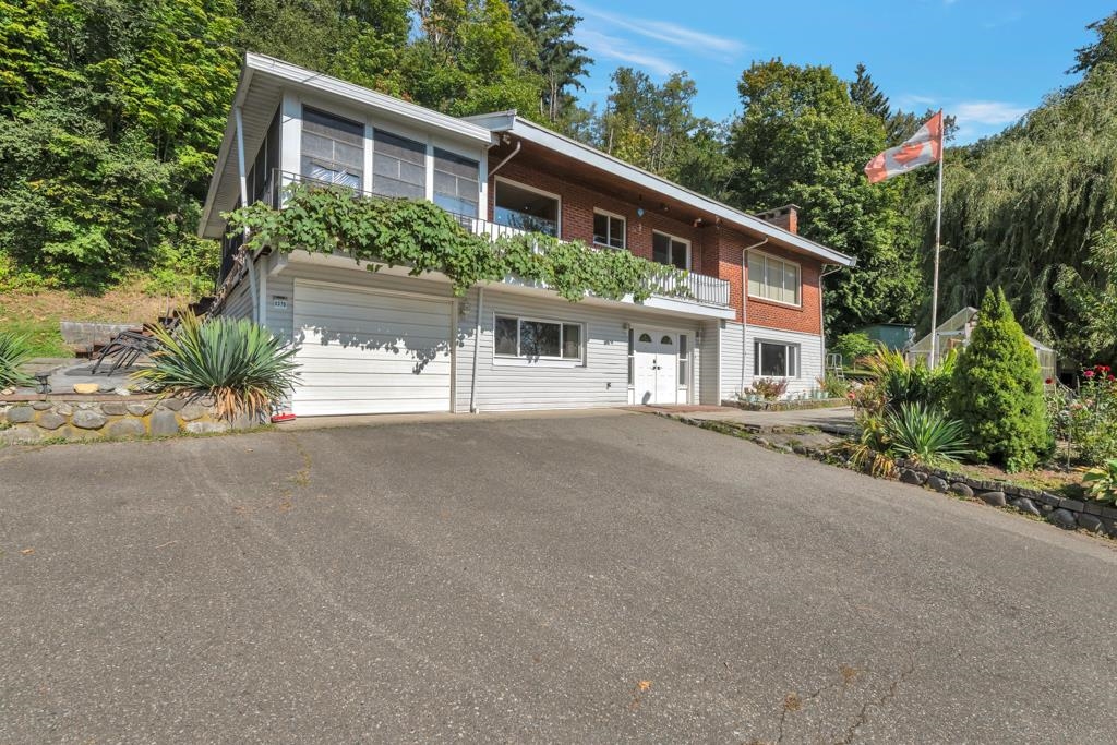 263 Street, Maple Ridge, BC V2W 1K3