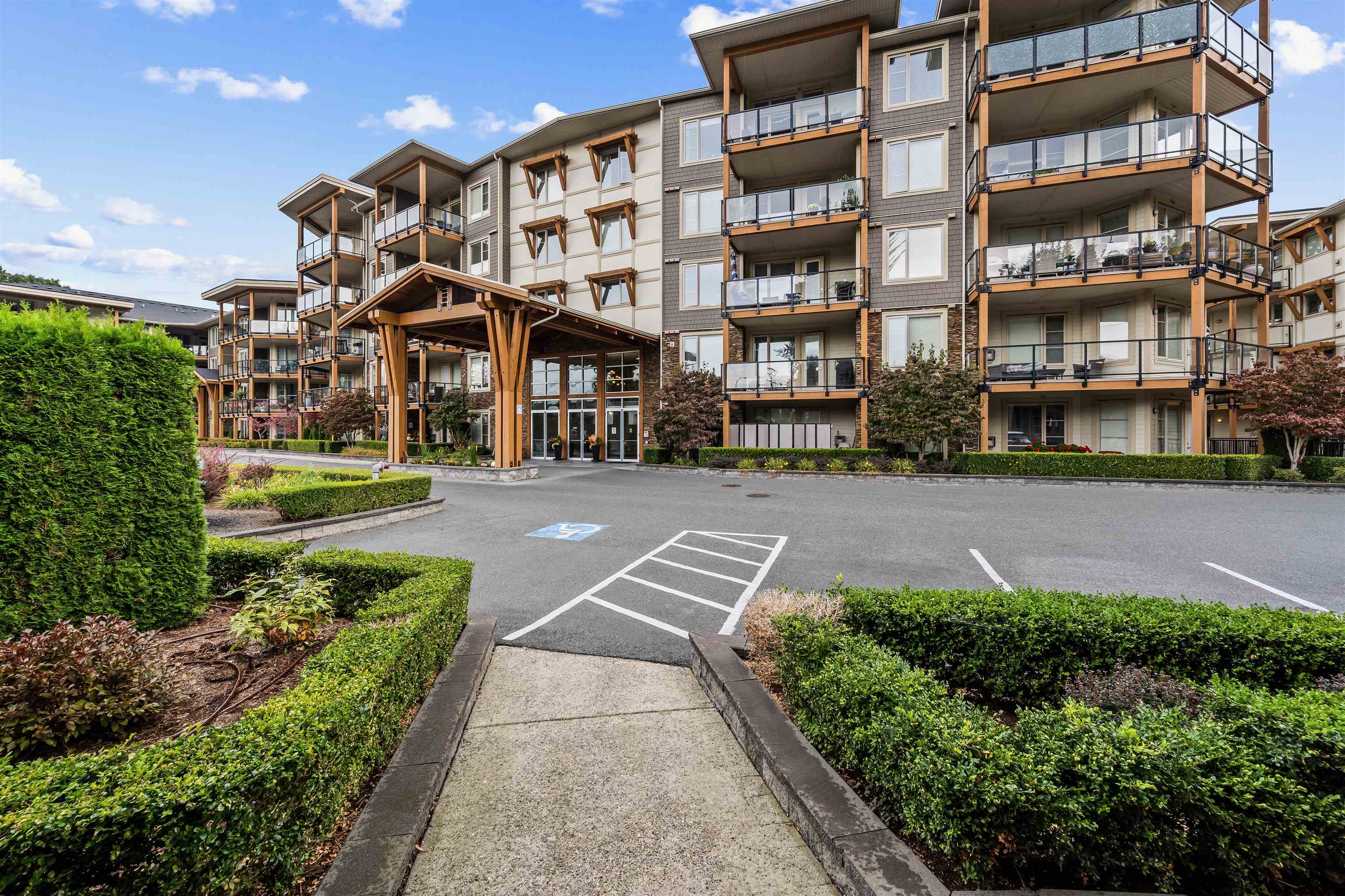 45750 Keith Wilson Road #305, Chilliwack, BC V2R 0X3