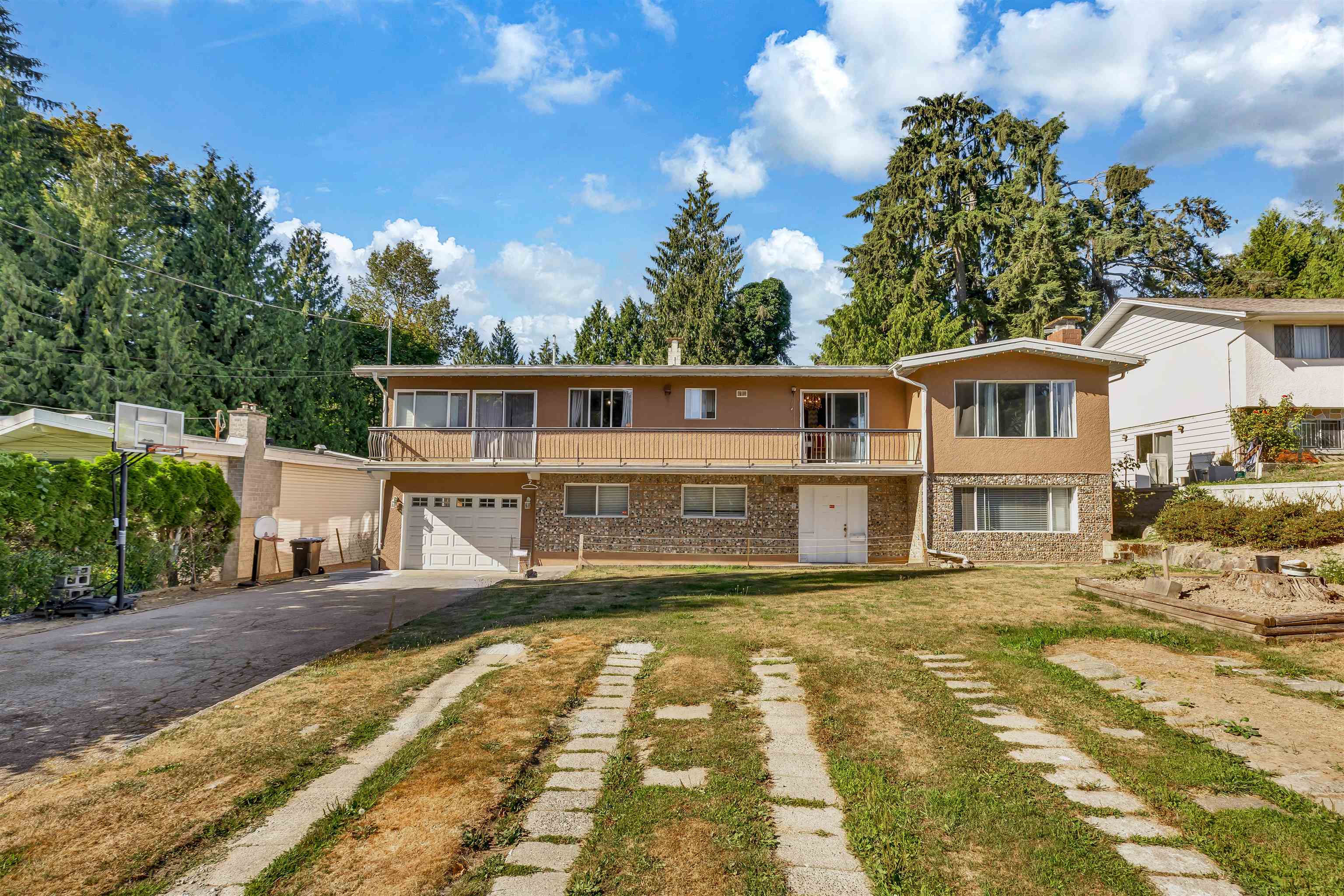 1609 Kent Avenue, Port Coquitlam, BC V3B 2L9