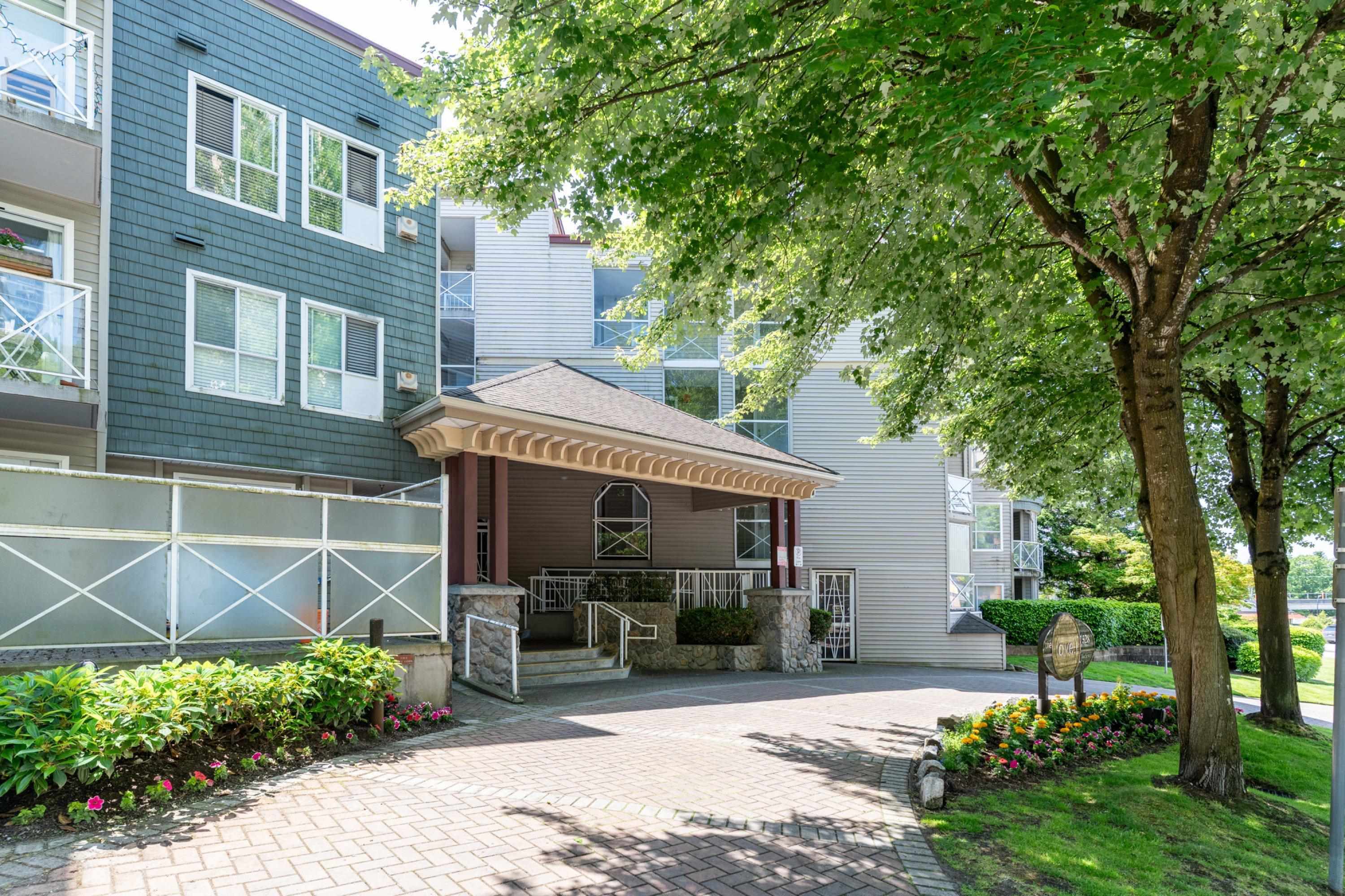 528 Rochester Avenue #404, Coquitlam, BC V3K 7A5