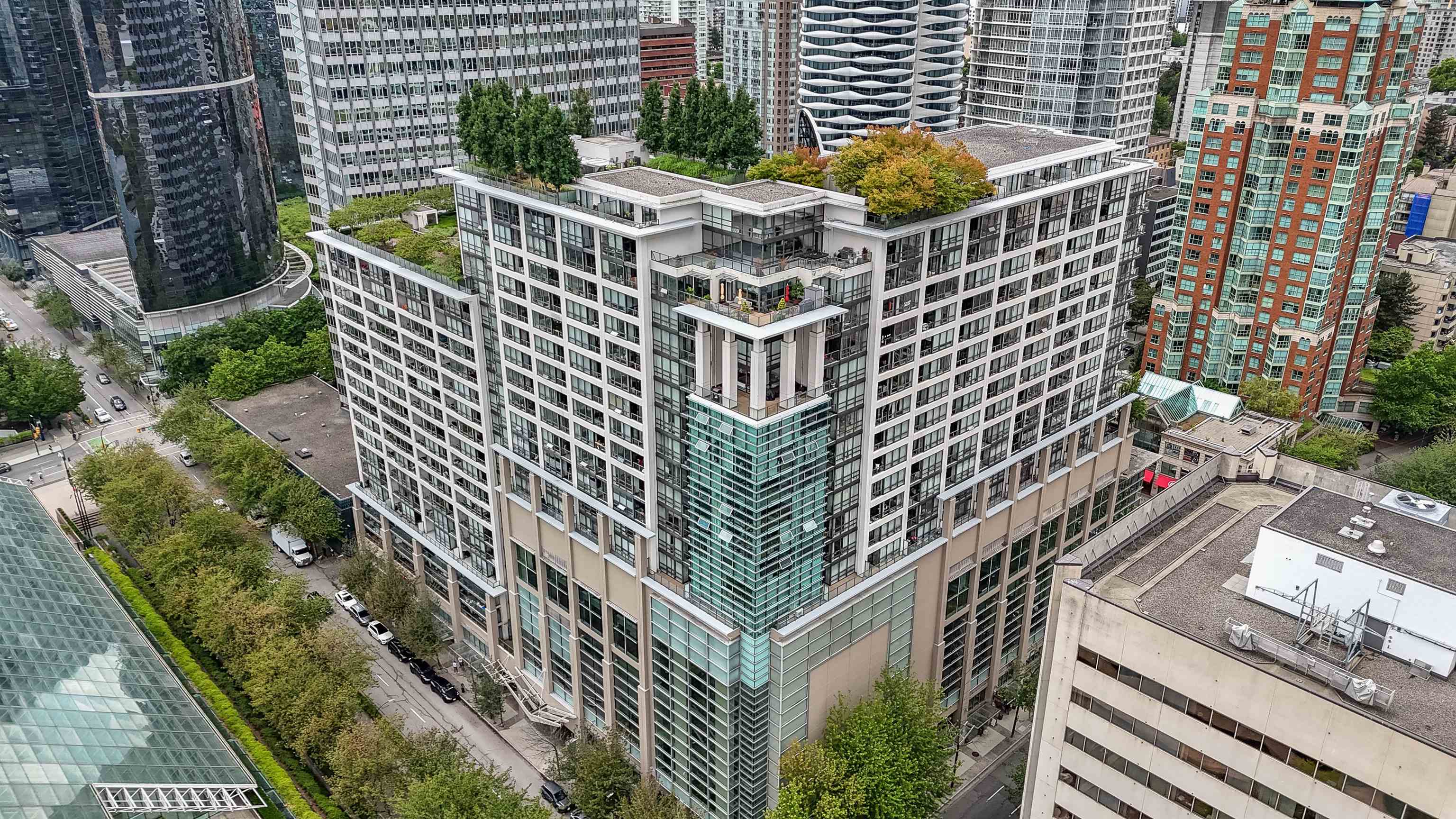 938 Smithe Street #1632, Vancouver, BC V6Z 3H8