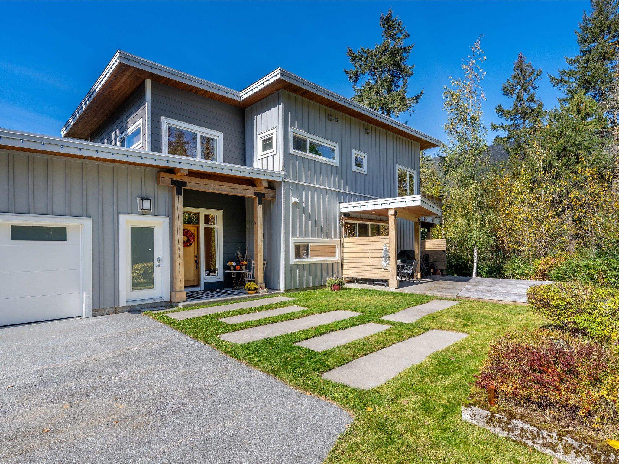 1087 Madeley Place, Whistler, BC V8E 0K6