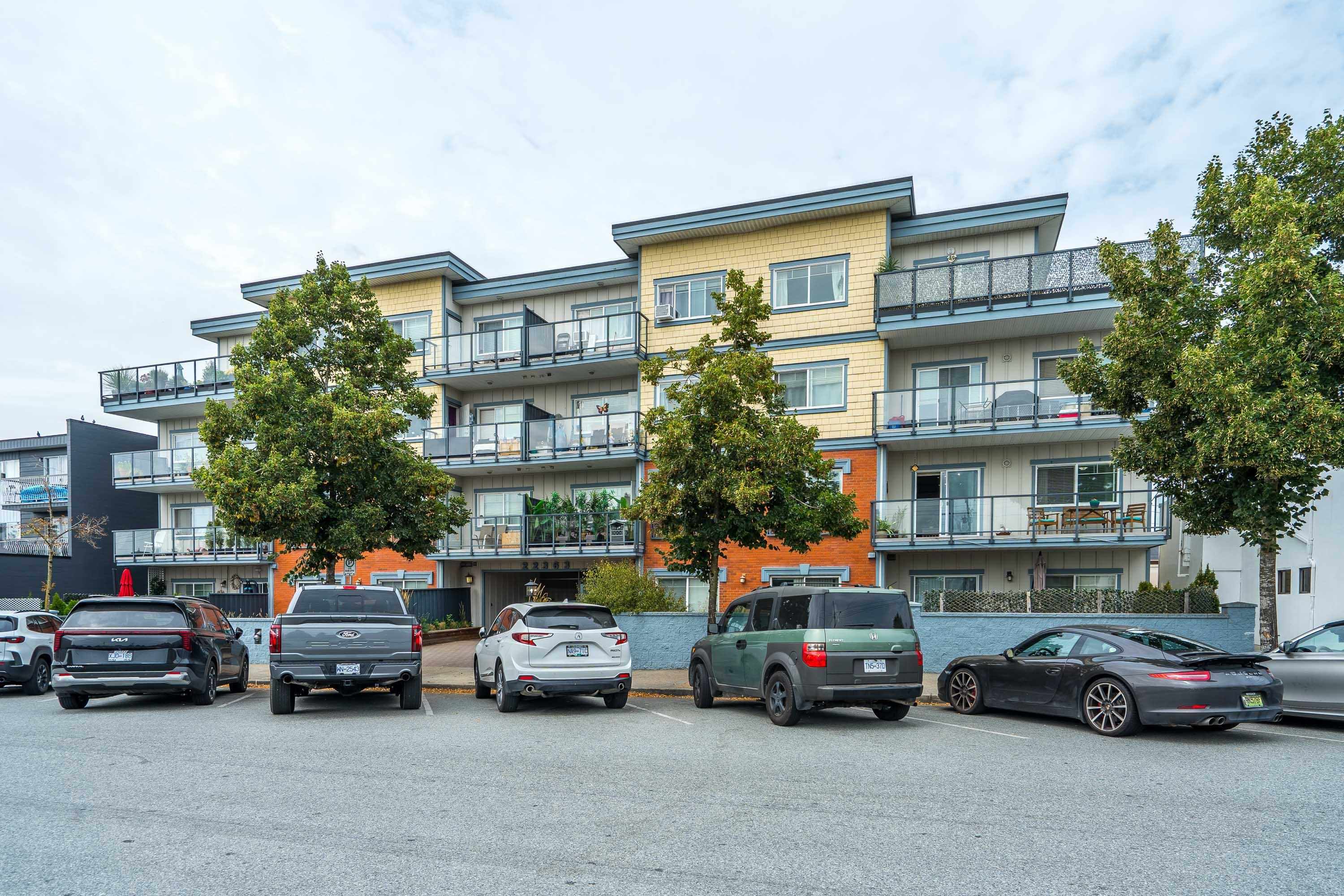 22363 Selkirk Avenue #207, Maple Ridge, BC V2X 2X6