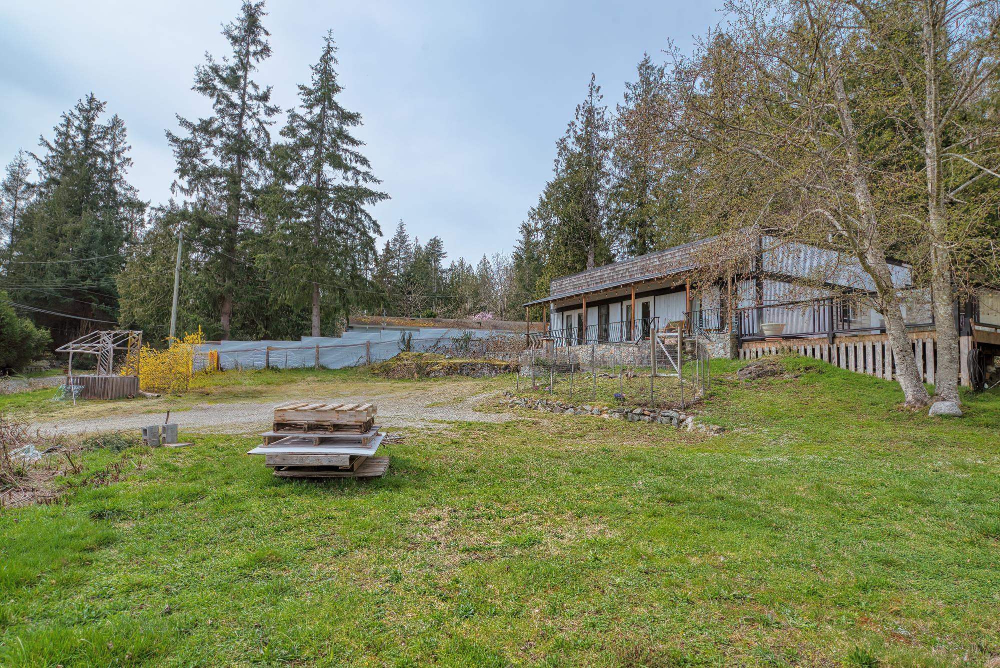4581 Francis Peninsula Rd, Madeira Park, BC V0N 2H1