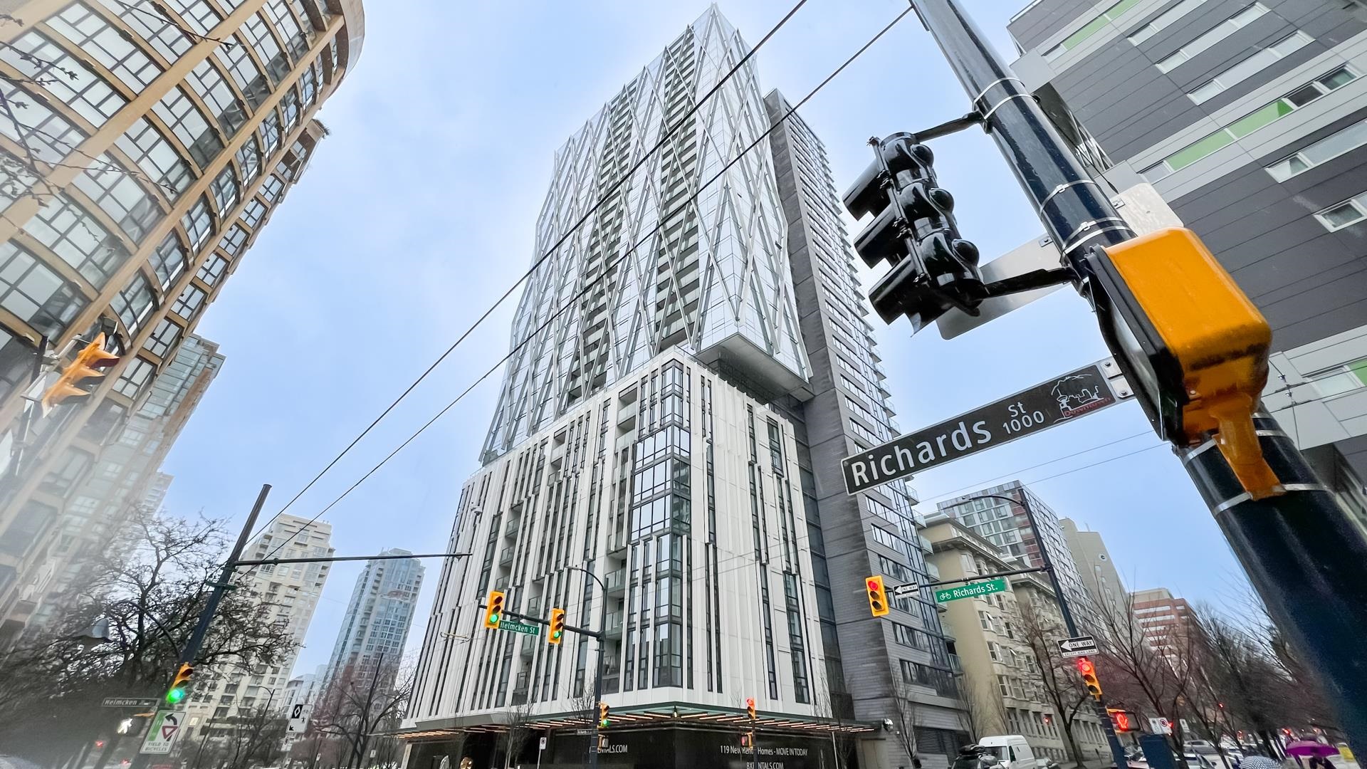 1111 Richards Street #2705, Vancouver, BC V6B 0S3