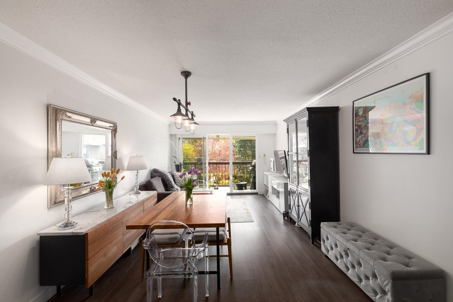 1352 West 10th Avenue #304, Vancouver, BC V6H 1J6