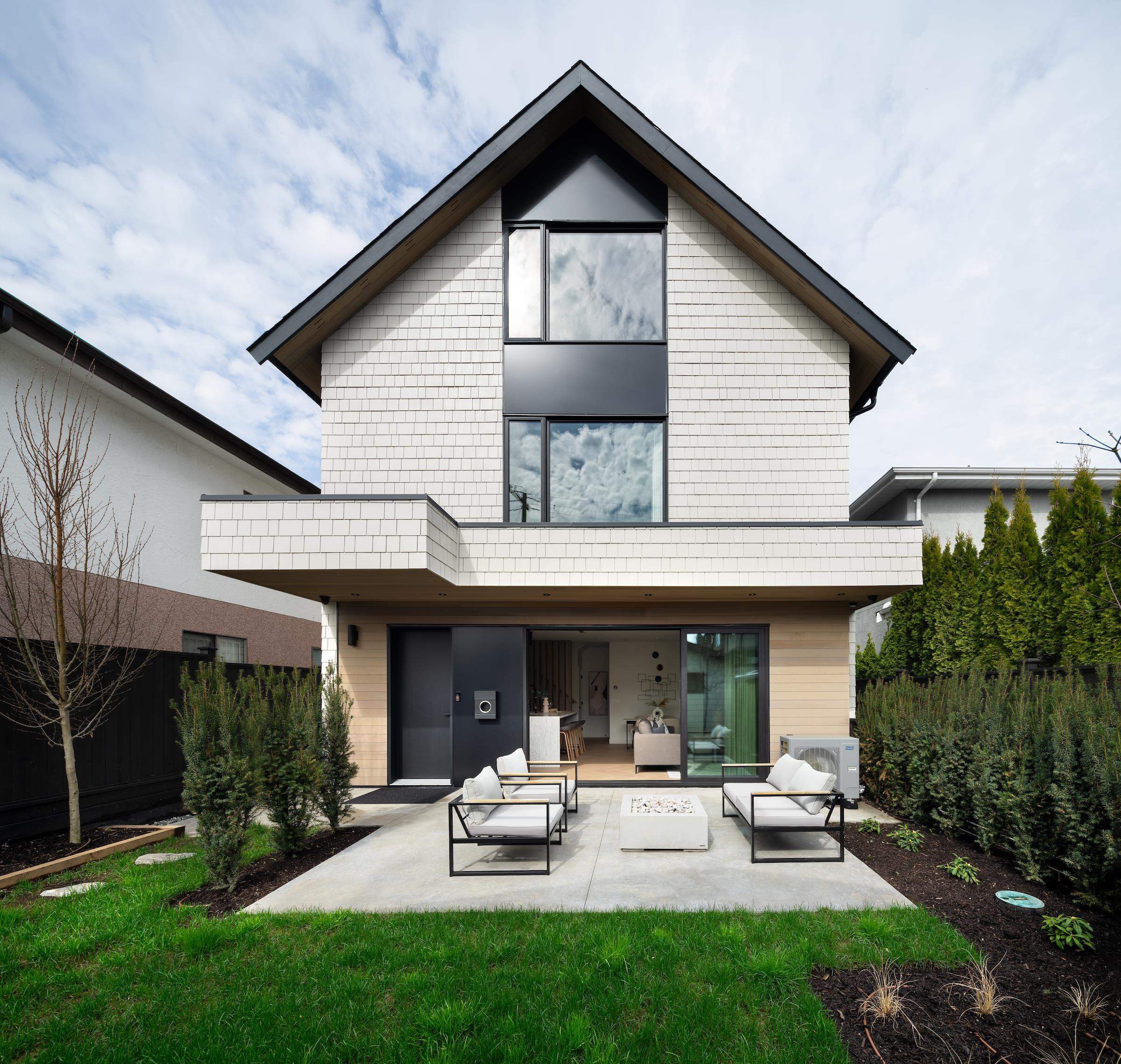 280 East 32nd Avenue #2, Vancouver, BC V5V 2Y3