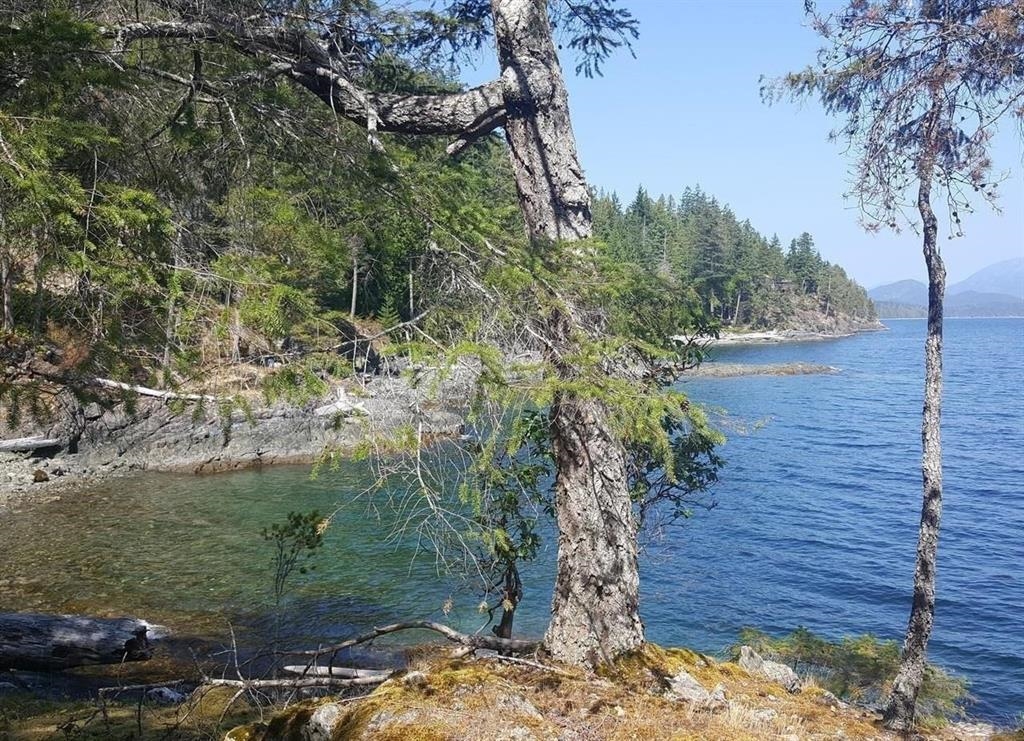1846 Tiber Bay Rd Site 6, No City Value, BC V0P 1K0