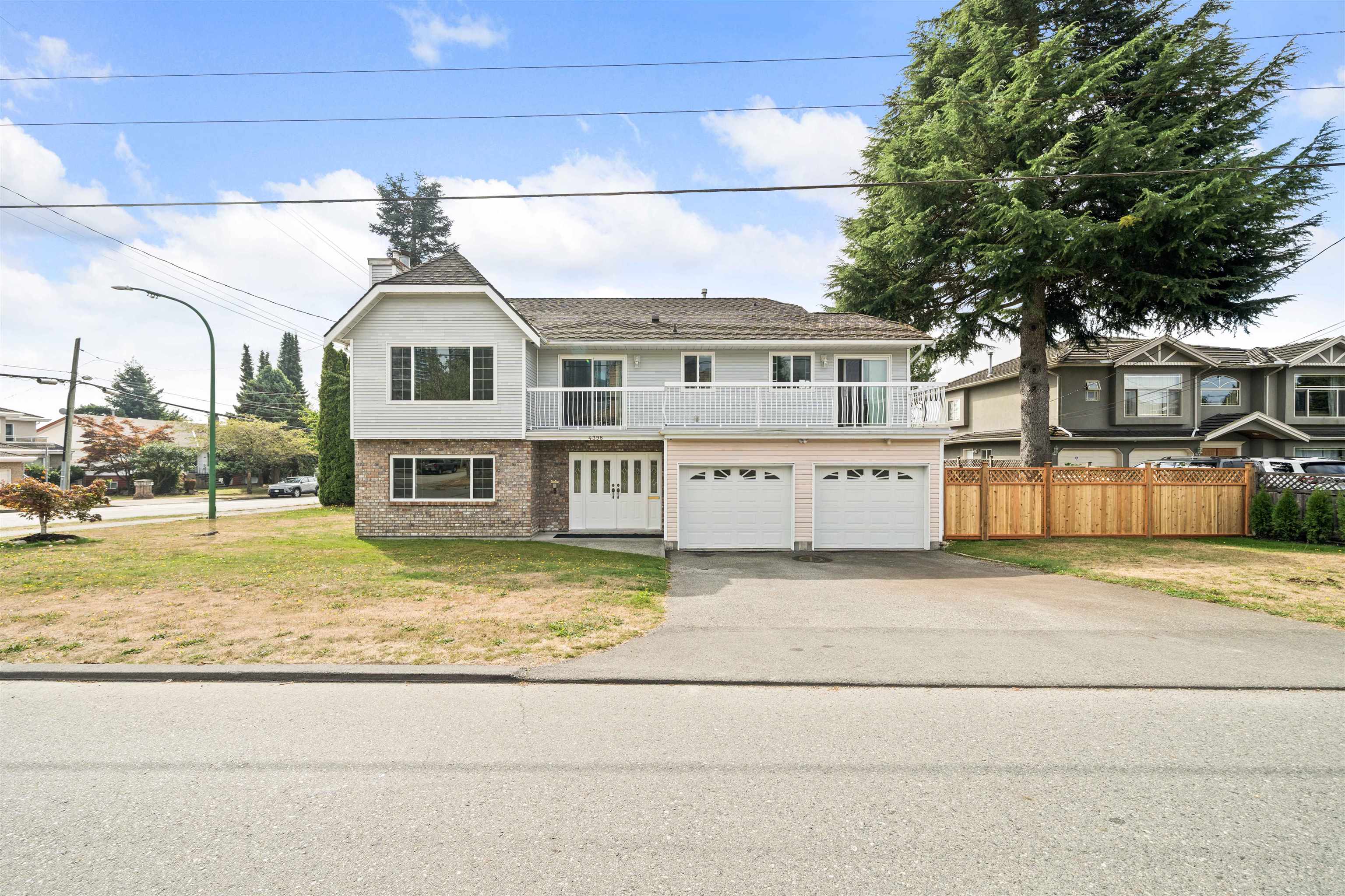 4398 Hurst Street, Burnaby, BC V5J 1M9