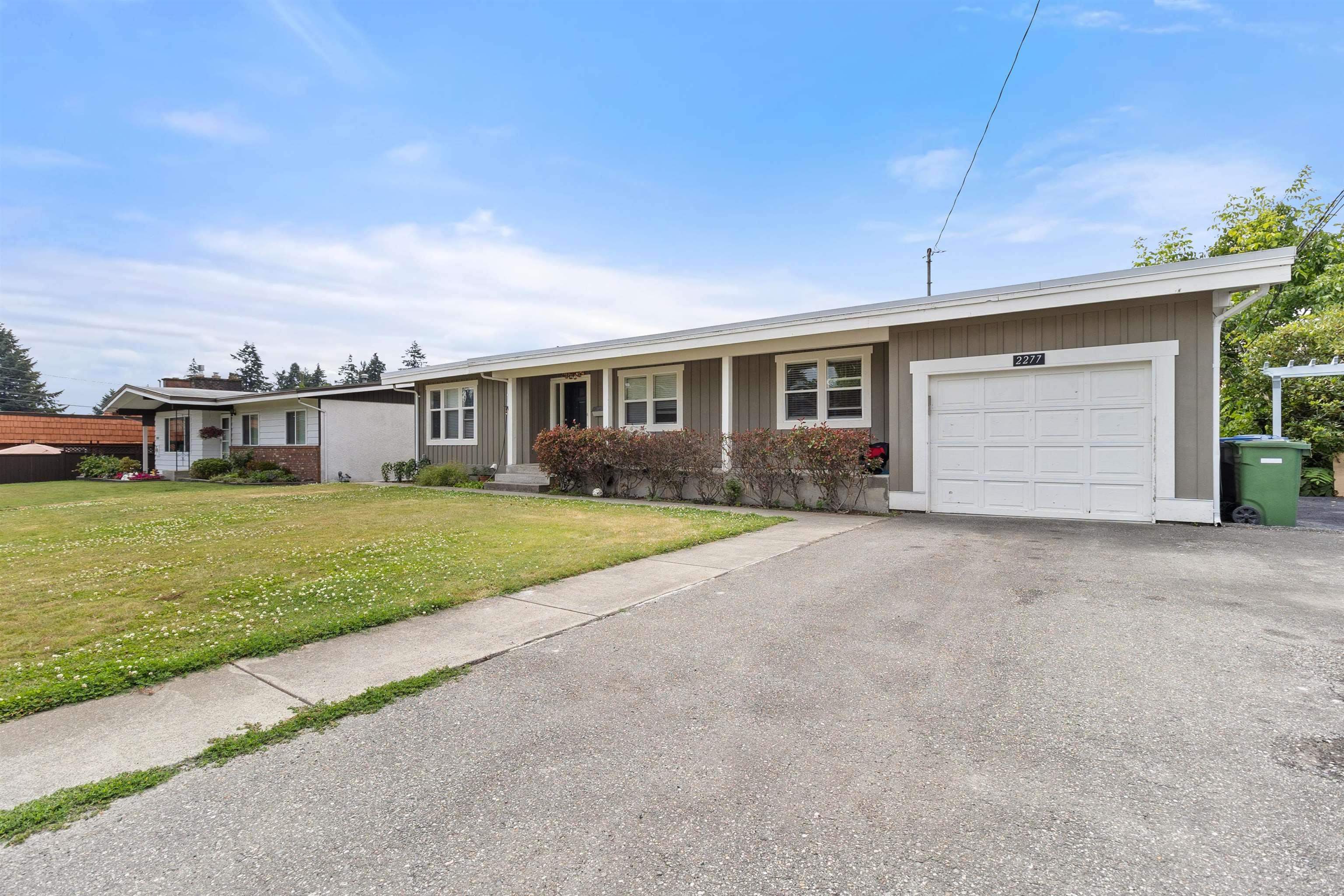 2277 Rainier Street, Abbotsford, BC V2T 3E6