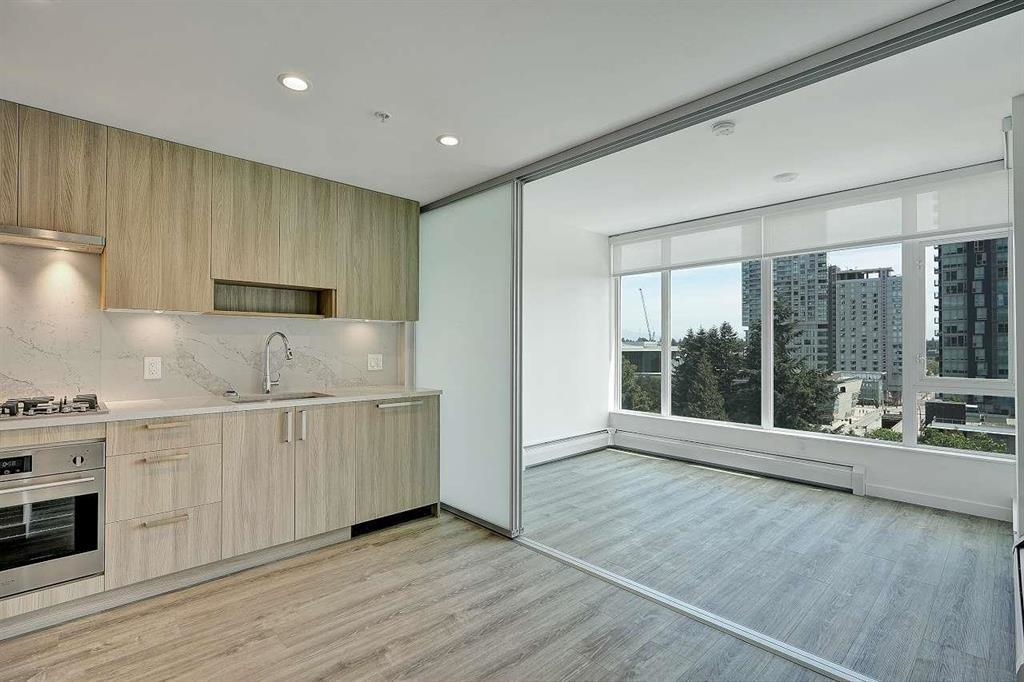 13350 Central Avenue #708, Surrey, BC V3T 0S1