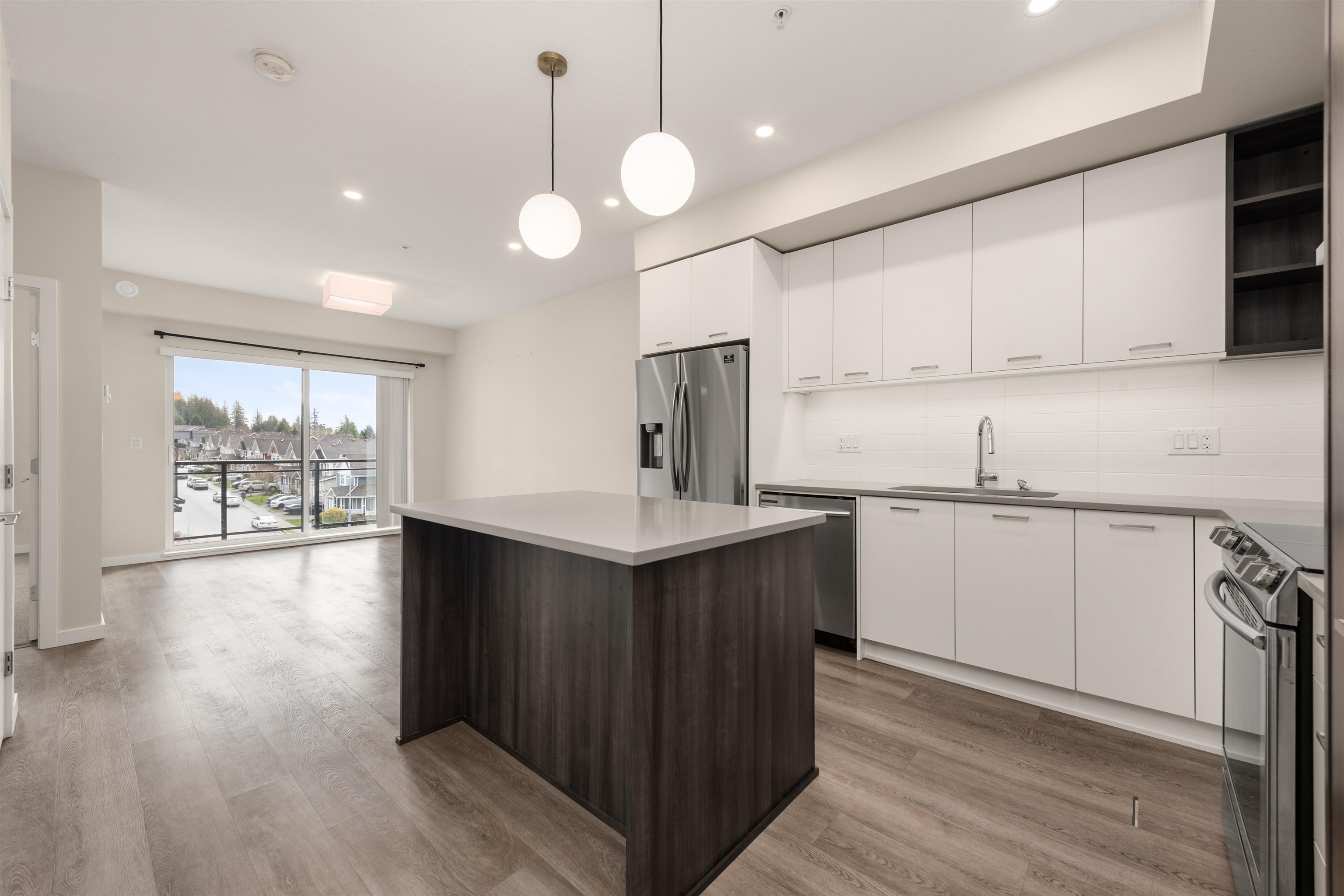 20087 68 Avenue #b407, Langley, BC V2Y 0Y3