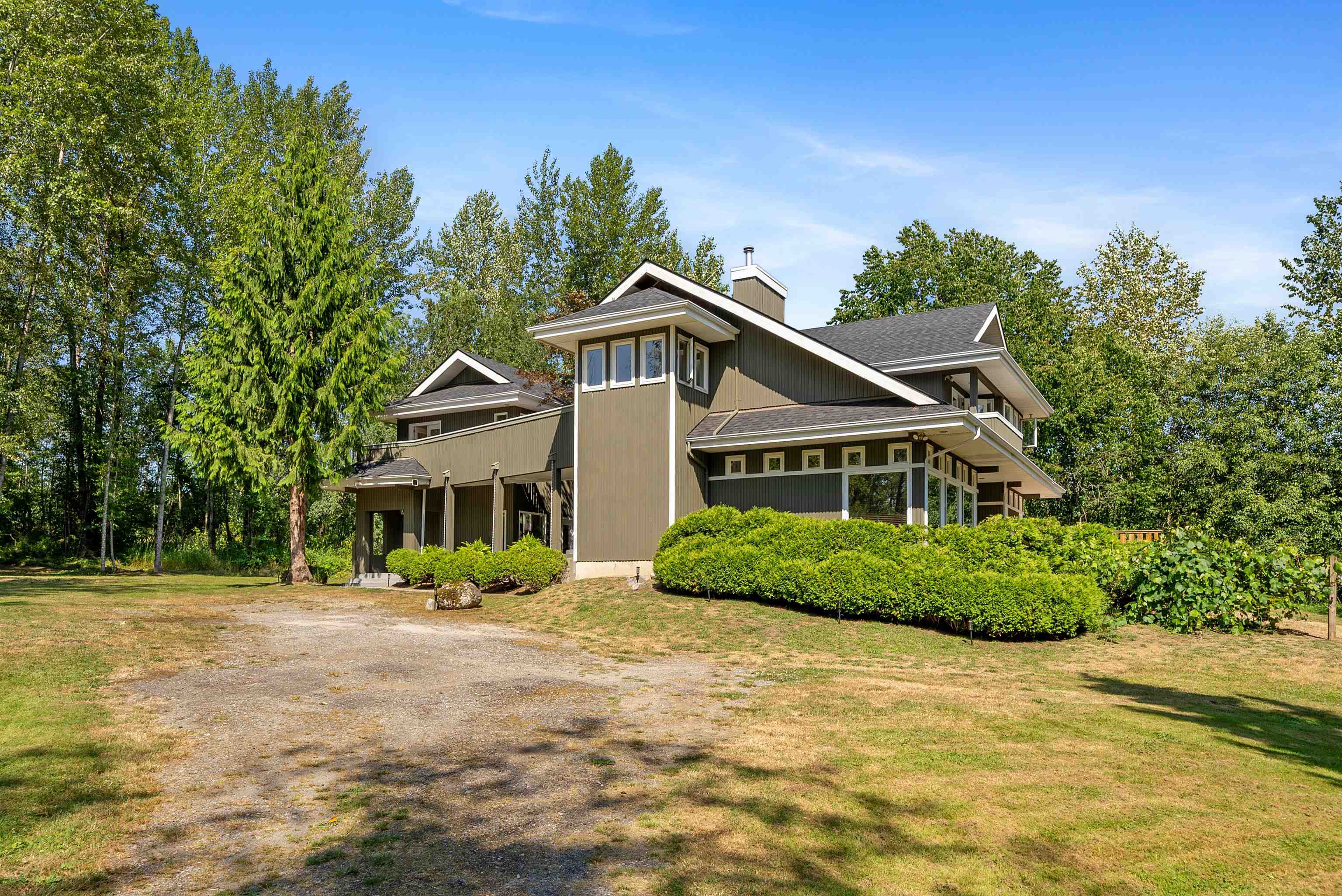 116 Avenue, Maple Ridge, BC V4R 1L7