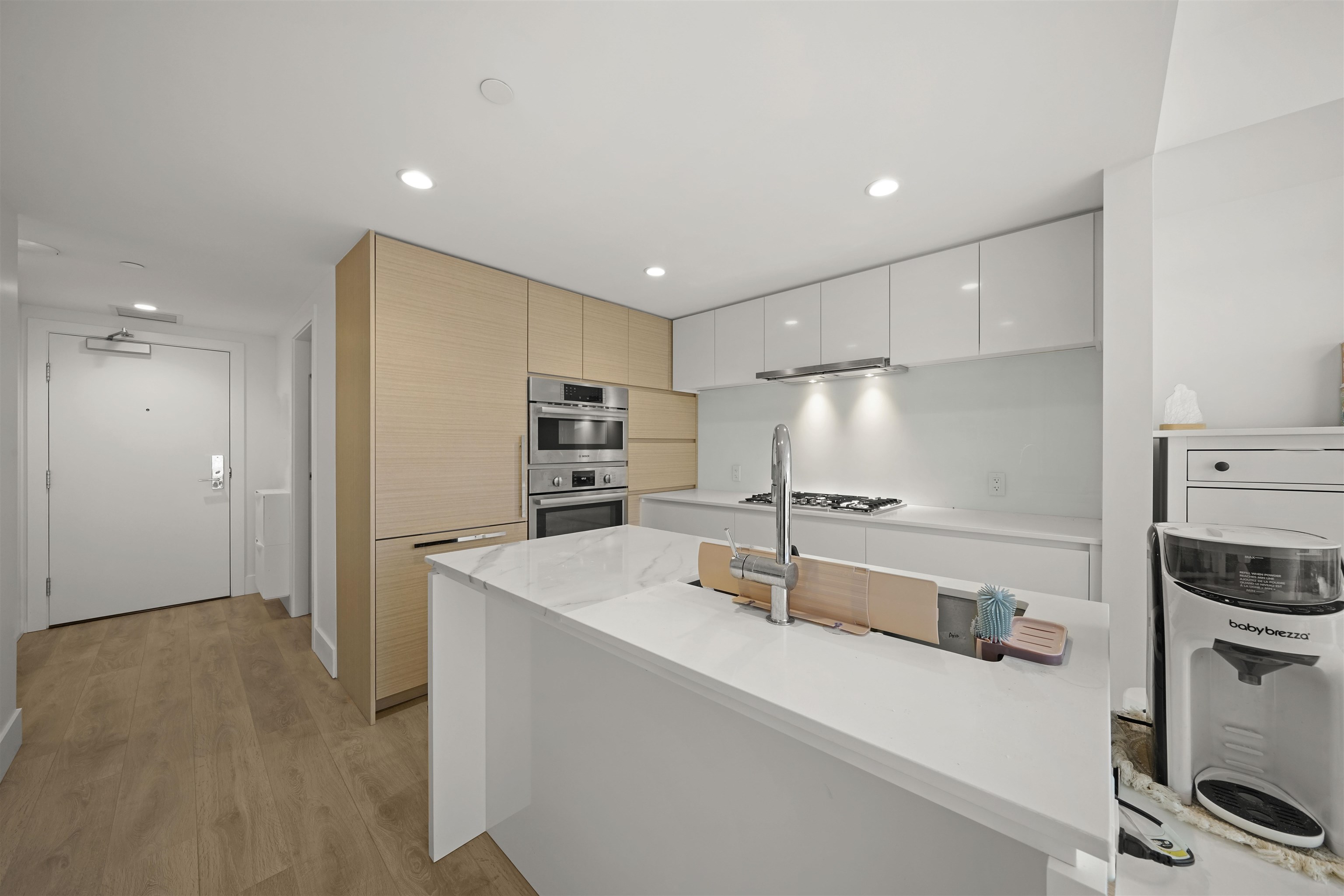 5508 Hollybridge Way #608, Richmond, BC V7C 0C7