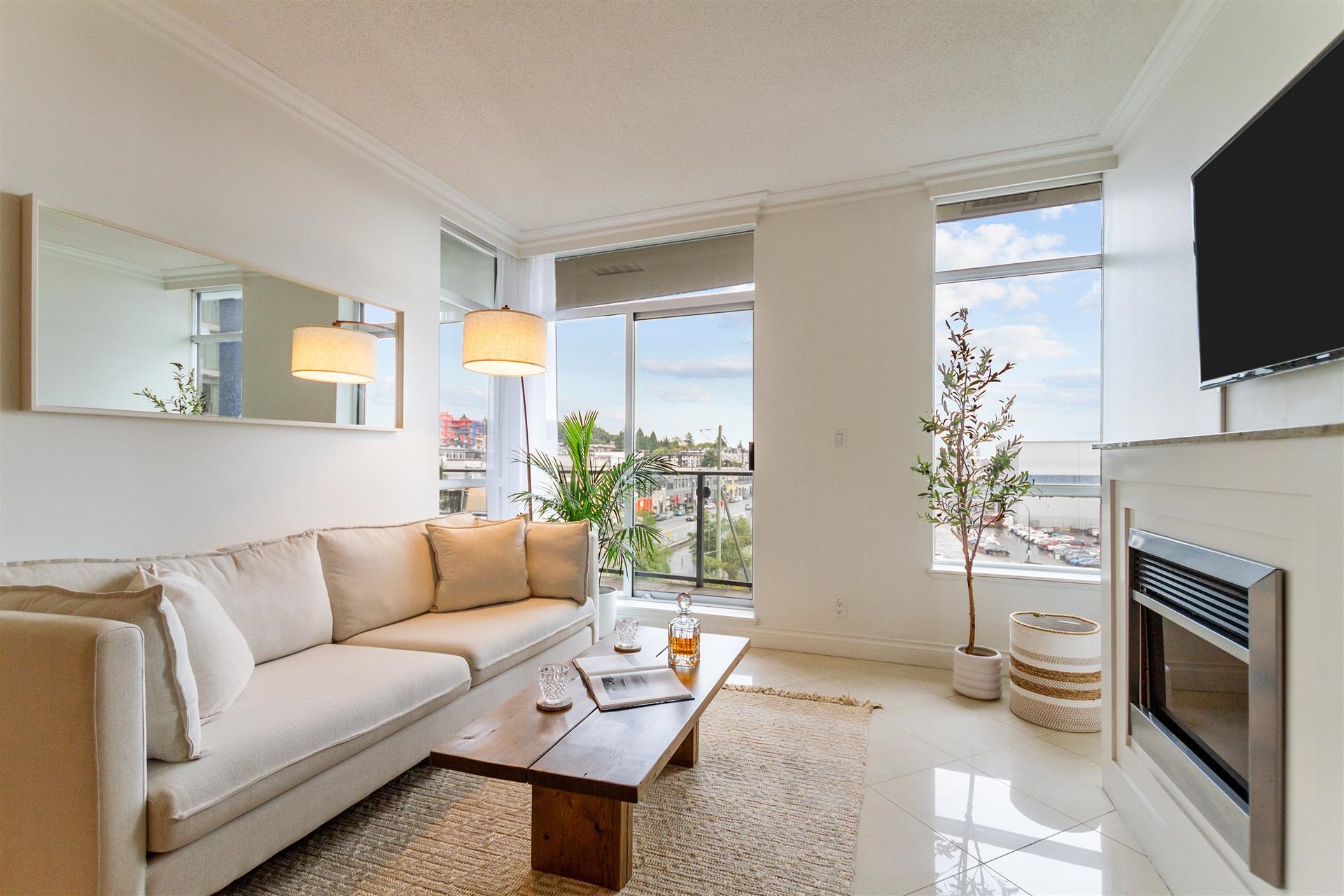172 Victory Ship Way #603, North Vancouver, BC V7L 0B5